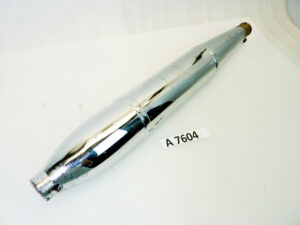 Marmitta Parilla Reactor B N 319510 IGM 543/57/S varie moto epoca lungh tot 675 mm - distanza staffa imbocco 300 mm - diam imbocco 34 mm - diam centrale 83 mm nuovo fondo di magazzino