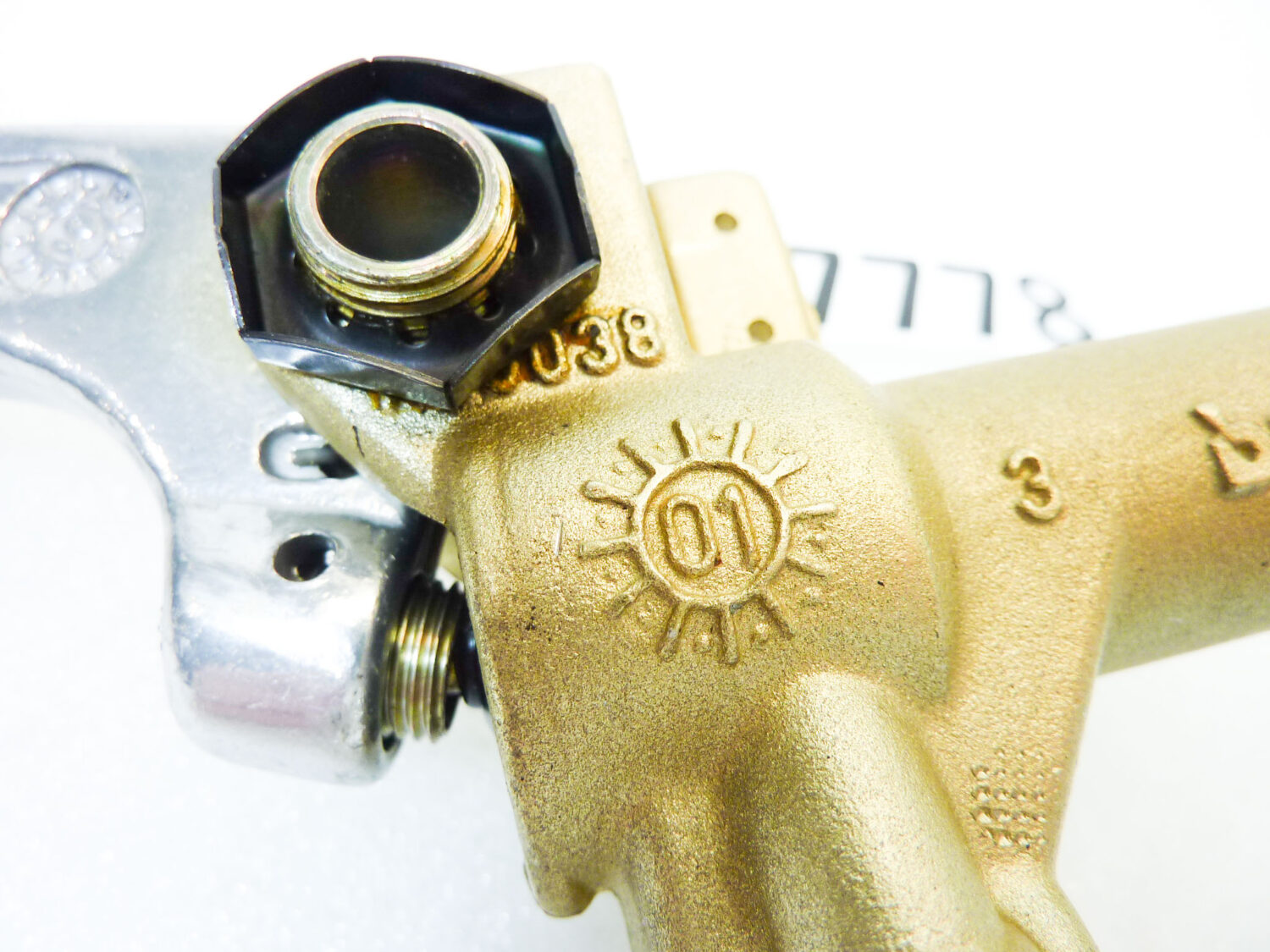 Pompa frizione Brembo Oro cod 2C02 105038 pistoncino dritto tipo Ducati 748 998 nuovo fondo di magazzino - immagine 3
