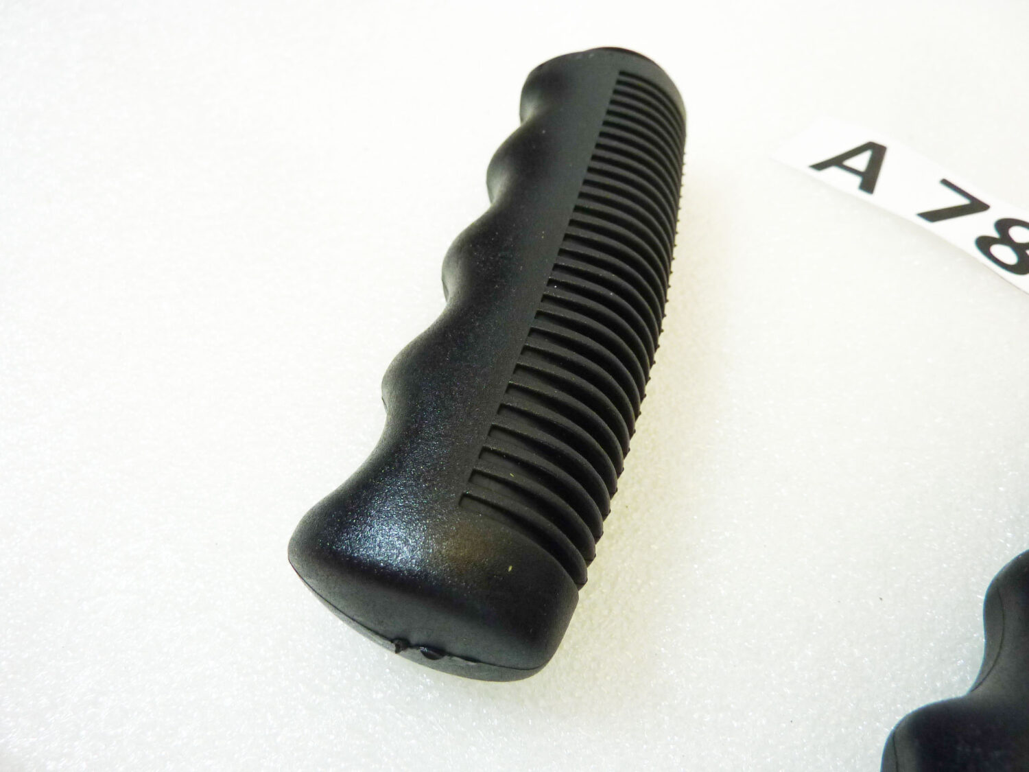 Coppia manopole mountain bike epoca Cassano Plastiche diam 22 mm nuovo fondo di magazzino - immagine 3