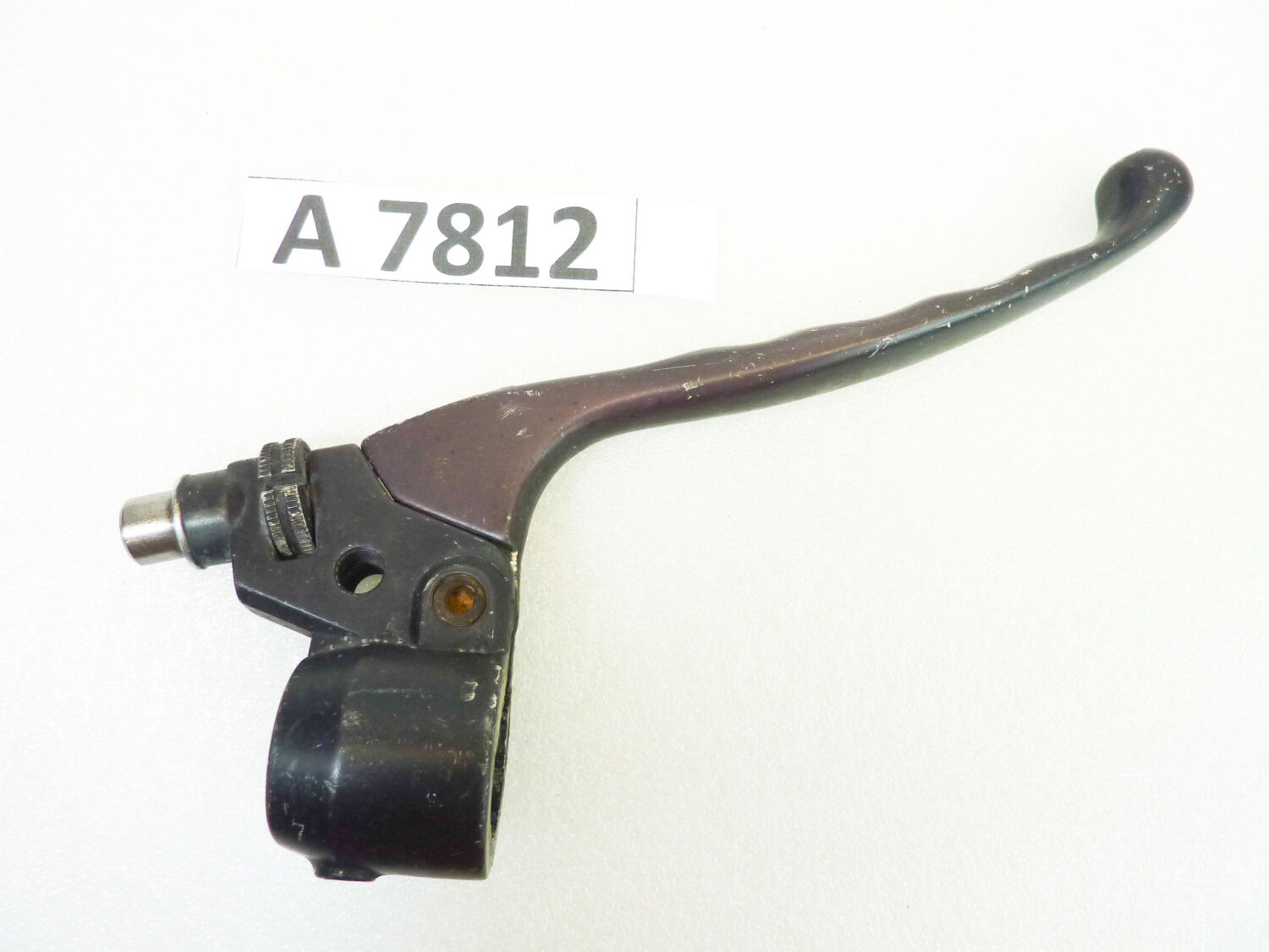 Staffa e leva sinistra freno anteriore Benelli Guzzi 125 250 a tamburo leva e registro viola