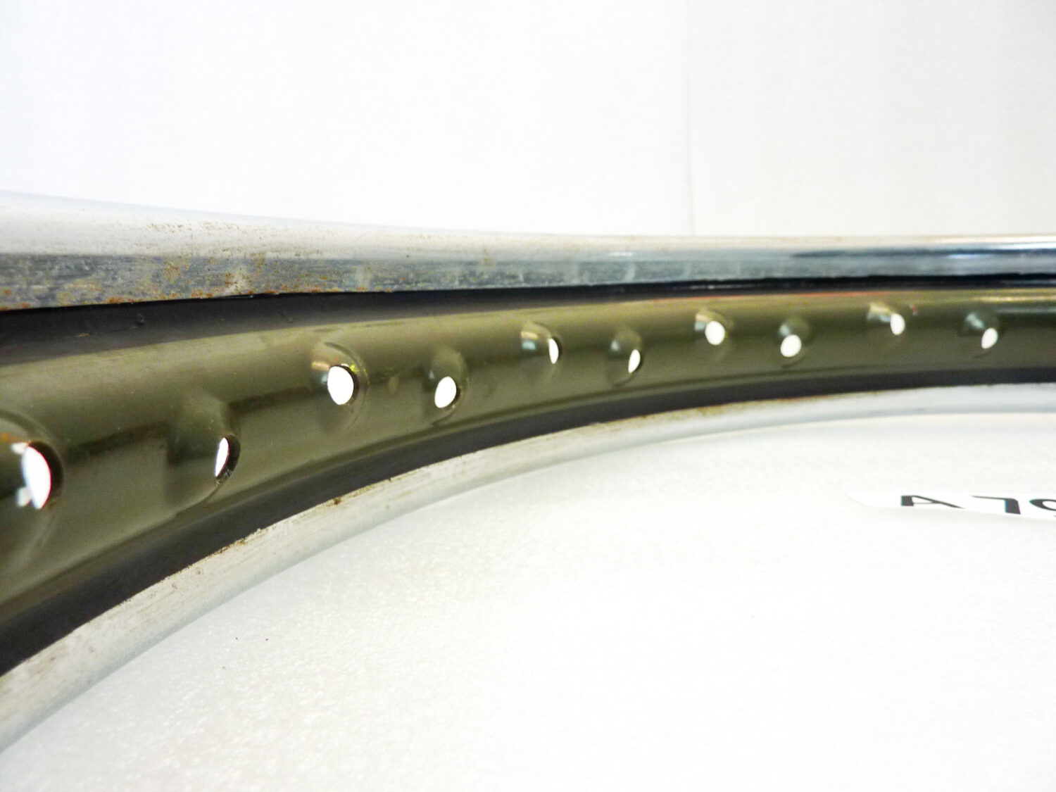 Cerchio acciaio 19 x 1,85 40 fori Beretta verniciato militare - diametro 510 mm - larghezza esterna canale 69,7 mm - interno canale 48,5 mm moto epoca nuovo fondo di magazzino - il prodotto puo' presentare imperfezioni, puntinature di ruggine, VEDI FOTO SE PRESENTI - immagine 9
