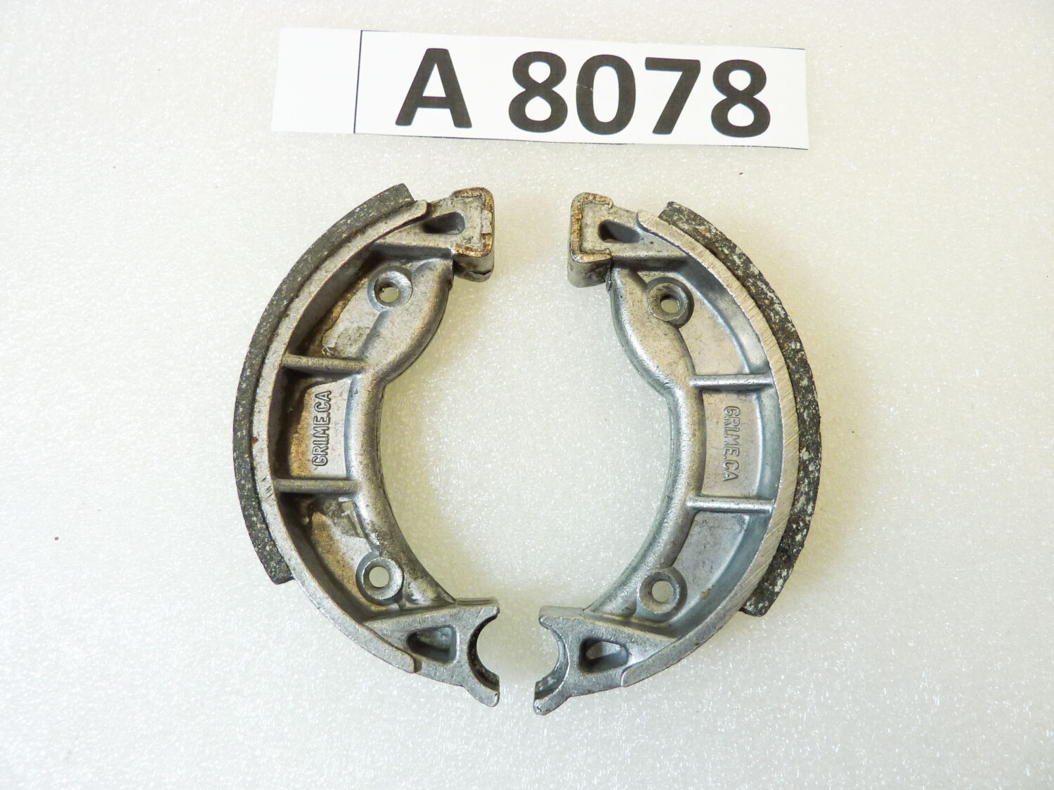 Ganasce freno Grimeca Motom Piaggio Gilera ciclomotori diam 84,8 mm - altezza 18 mm nuovo fondo di magazzino