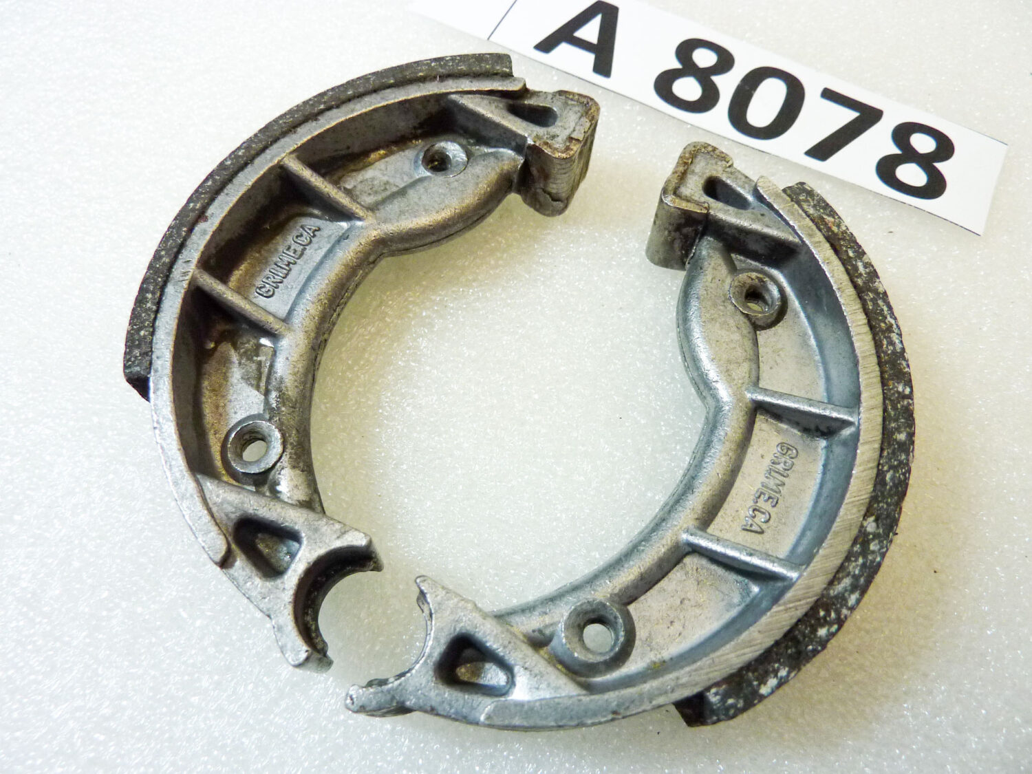 Ganasce freno Grimeca Motom Piaggio Gilera ciclomotori diam 84,8 mm - altezza 18 mm nuovo fondo di magazzino - immagine 2