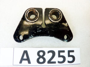 Staffa piastra a molla clacson Bosch Magneti Marelli auto moto epoca interasse fori per clacson 56 mm interasse fori fissaggio 28 mm NUOVO fondo di magazzino vedi foto leggi descrizione