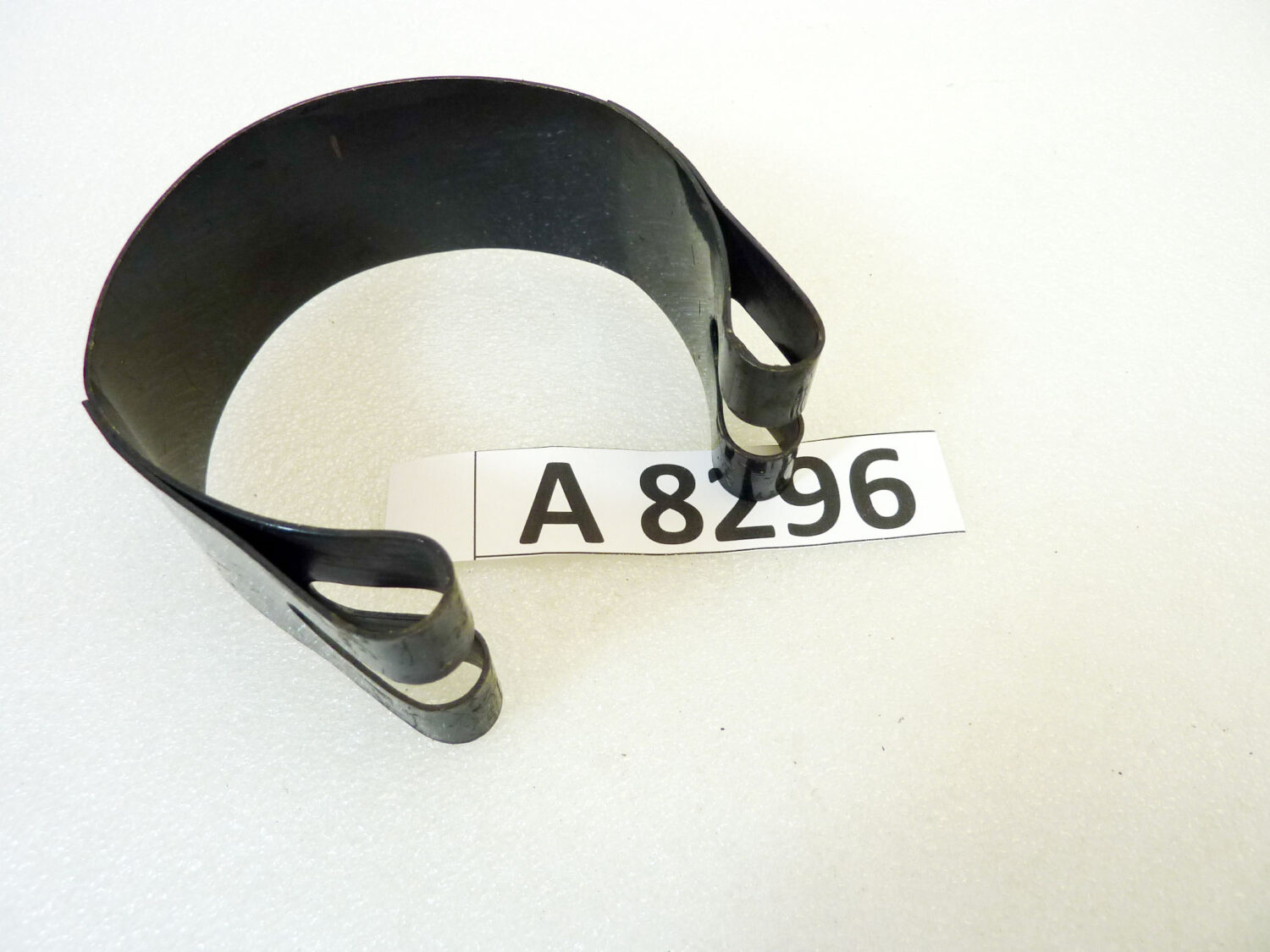 Staffa supporto fascia dinamo auto moto epoca diam 75 mm circa chiusa - altezza 43 mm NUOVO fondo di magazzino vedi foto leggi descrizione - immagine 3