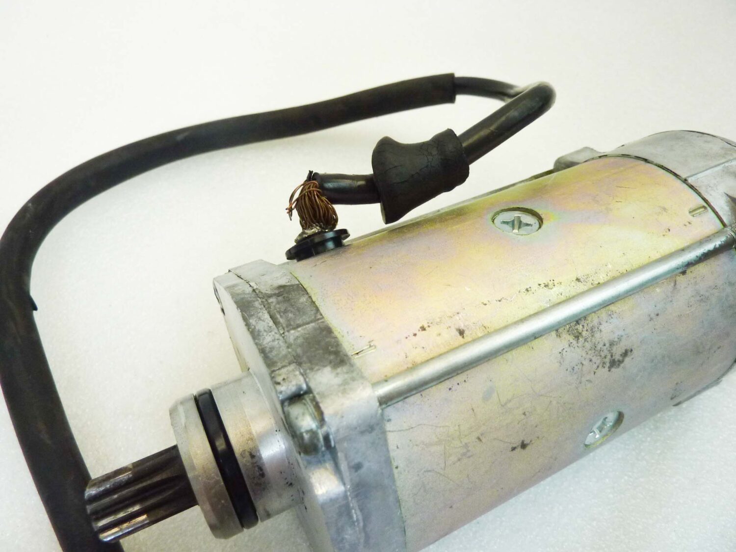 Motorino avviamento Mitsuba SM 228 12V 0,6 kw ingranaggio 10 denti diam 12,9 mm interasse fori fissaggio 55,8 mm - immagine 4