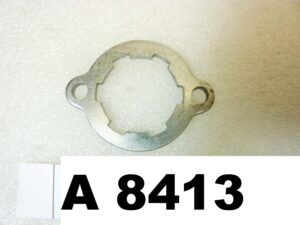 Piastra sicurezza ferma pignone Guzzi Benelli cod 10330900 diam est 46,6 mm interasse fori 48 mm NUOVO fondo di magazzino vedi foto leggi descrizione