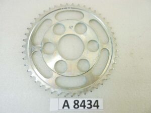 Corona 47 denti passo 428 diam foro centrale 54 mm diam est 197 mm moto epoca Guzzi Gilera Benelli Motobi MV Agusta Morini Malaguti Ducati Cagiva Aprilia vari modelli NUOVO fondo di magazzino vedi foto leggi descrizione