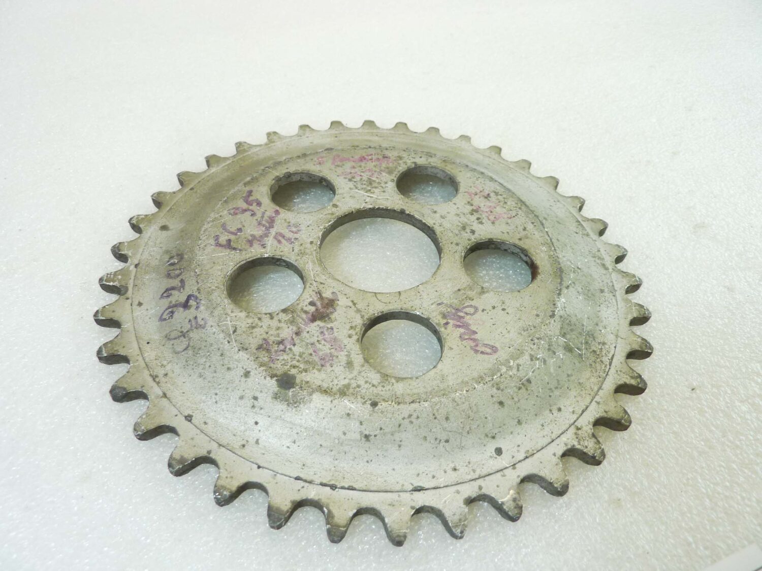 Corona 38 denti passo 420 diam foro centrale 34 mm diam est 160 mm moto epoca Guzzi Gilera Benelli Motobi MV Agusta Morini Malaguti Ducati Cagiva Aprilia vari modelli NUOVO fondo di magazzino vedi foto leggi descrizione - immagine 4