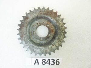 Corona 32 denti passo 420 diam foro centrale 34,7 mm diam est 135 mm moto epoca Guzzi Gilera Benelli Motobi MV Agusta Morini Malaguti Ducati Cagiva Aprilia vari modelli NUOVO fondo di magazzino vedi foto leggi descrizione