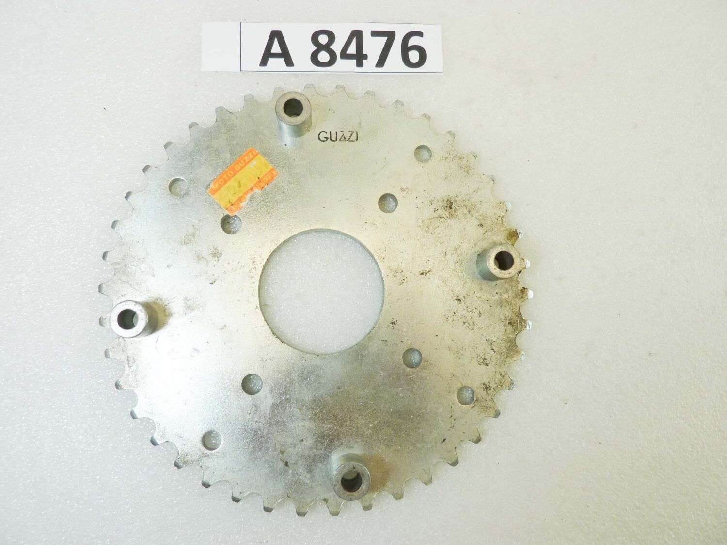 Corona Guzzi Benelli Trial 42 denti passo 420 diam foro centrale 50 mm diam est 174 mm int perni 145 mm moto epoca Guzzi Benelli vari modelli NUOVO fondo di magazzino vedi foto leggi descrizione