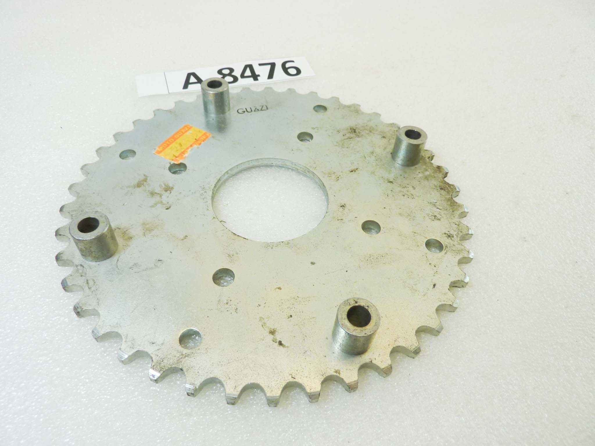 Corona Guzzi Benelli Trial 42 denti passo 420 diam foro centrale 50 mm diam est 174 mm int perni 145 mm moto epoca Guzzi Benelli vari modelli NUOVO fondo di magazzino vedi foto leggi descrizione - immagine 2