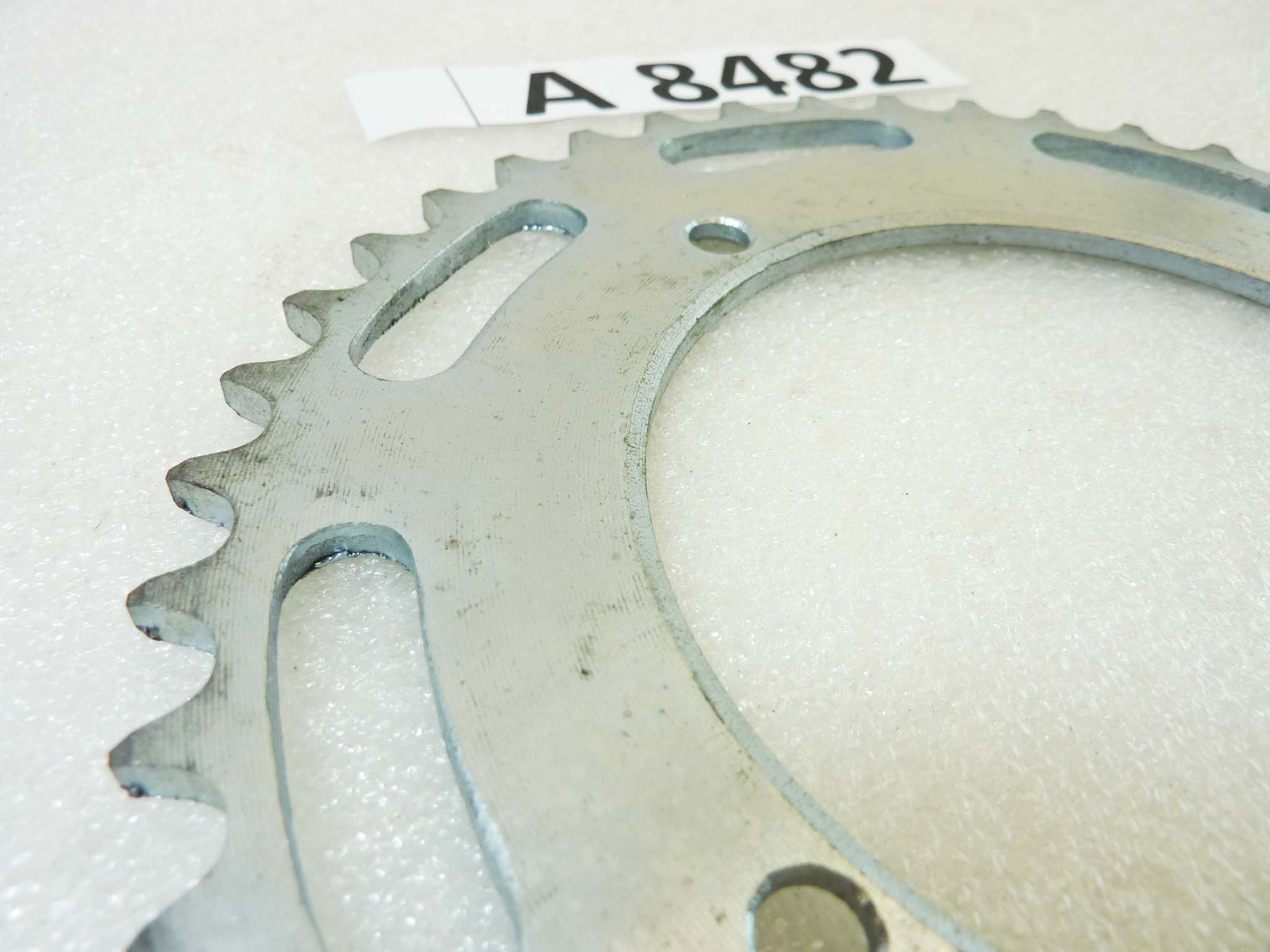 Corona Ducati 98 42 denti passo 420 diam foro centrale 96 mm diam est 165 mm int fori 110 mm NUOVO fondo di magazzino vedi foto leggi descrizione - immagine 6