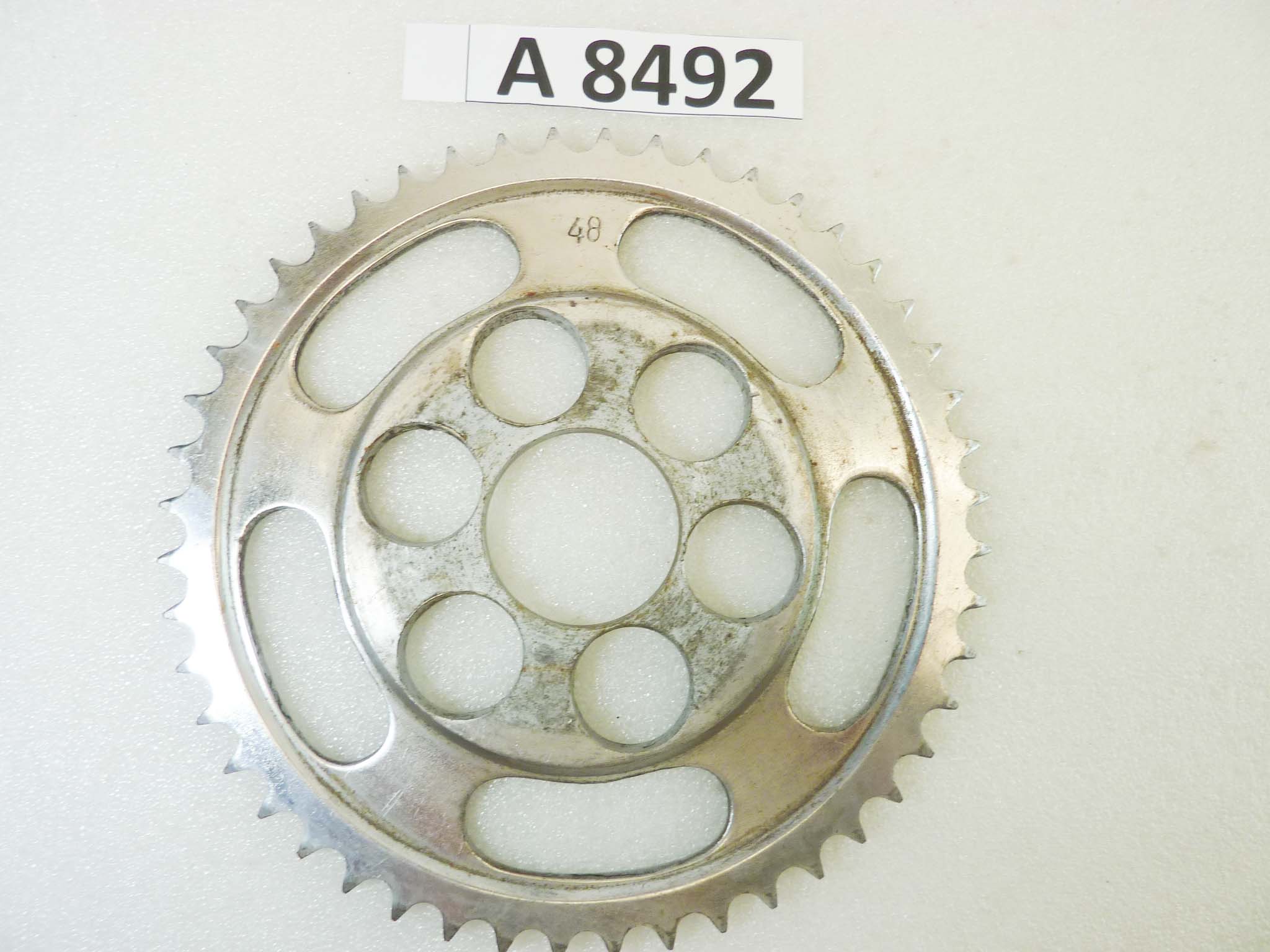 Corona 48 denti passo 428 diam foro centrale 46 mm diam est 200 mm moto epoca Guzzi Gilera Benelli Motobi MV Agusta Morini Malaguti Ducati Cagiva Aprilia vari modelli NUOVO fondo di magazzino vedi foto leggi descrizione