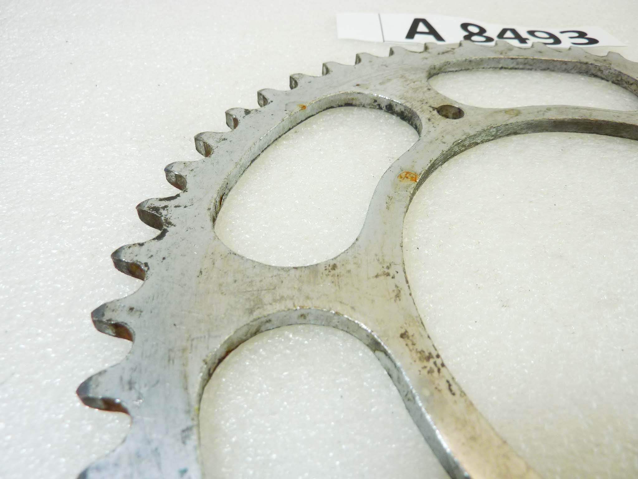 Corona Moto Guzzi Guzzino 3 fori 51 denti NUOVO fondo di magazzino vedi foto leggi descrizione - immagine 4