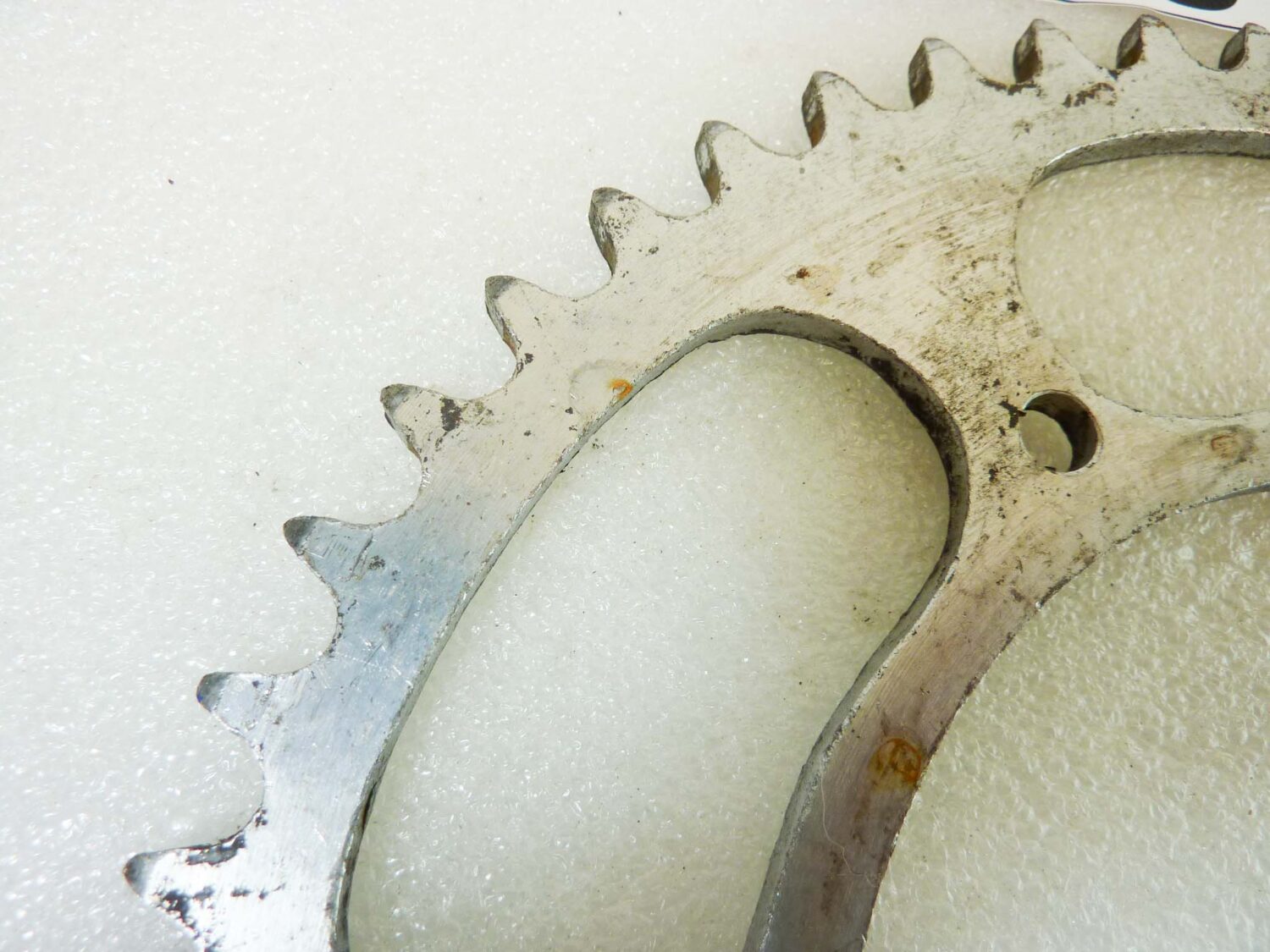 Corona Moto Guzzi Guzzino 3 fori 51 denti NUOVO fondo di magazzino vedi foto leggi descrizione - immagine 5