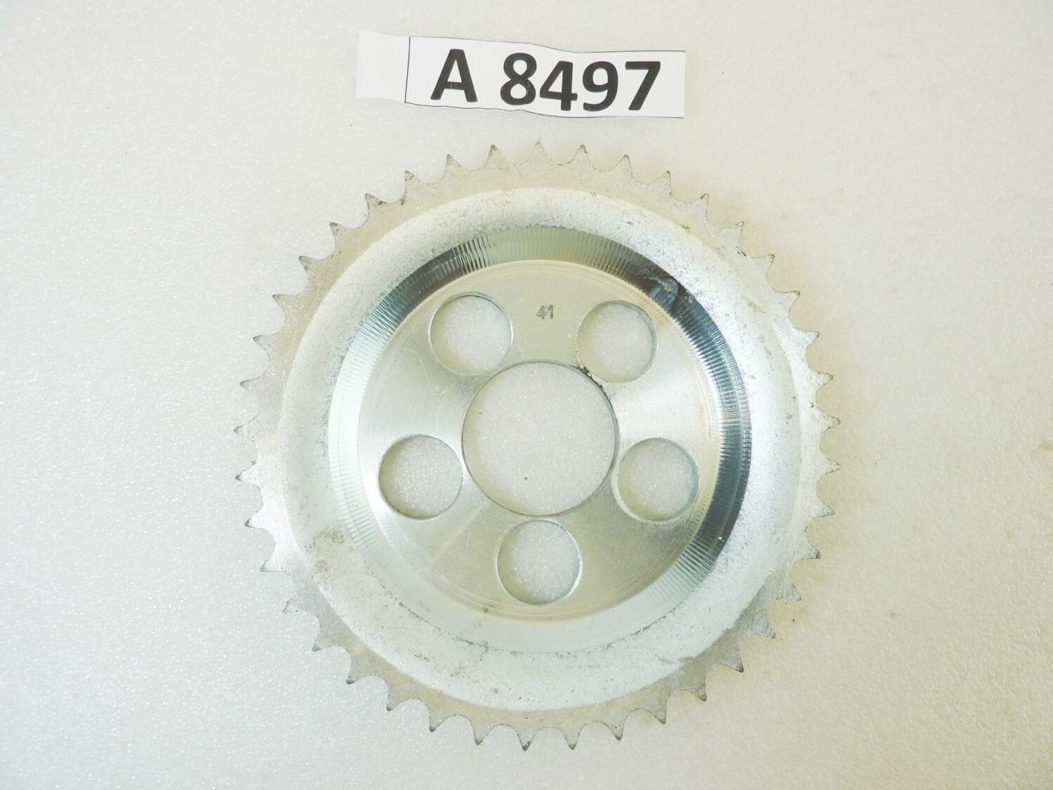 Corona 41 denti passo 428 diam foro centrale 46 mm diam est 171 mm moto epoca Guzzi Gilera Benelli Motobi MV Agusta Morini Malaguti Ducati Cagiva Aprilia vari modelli NUOVO fondo di magazzino vedi foto leggi descrizione
