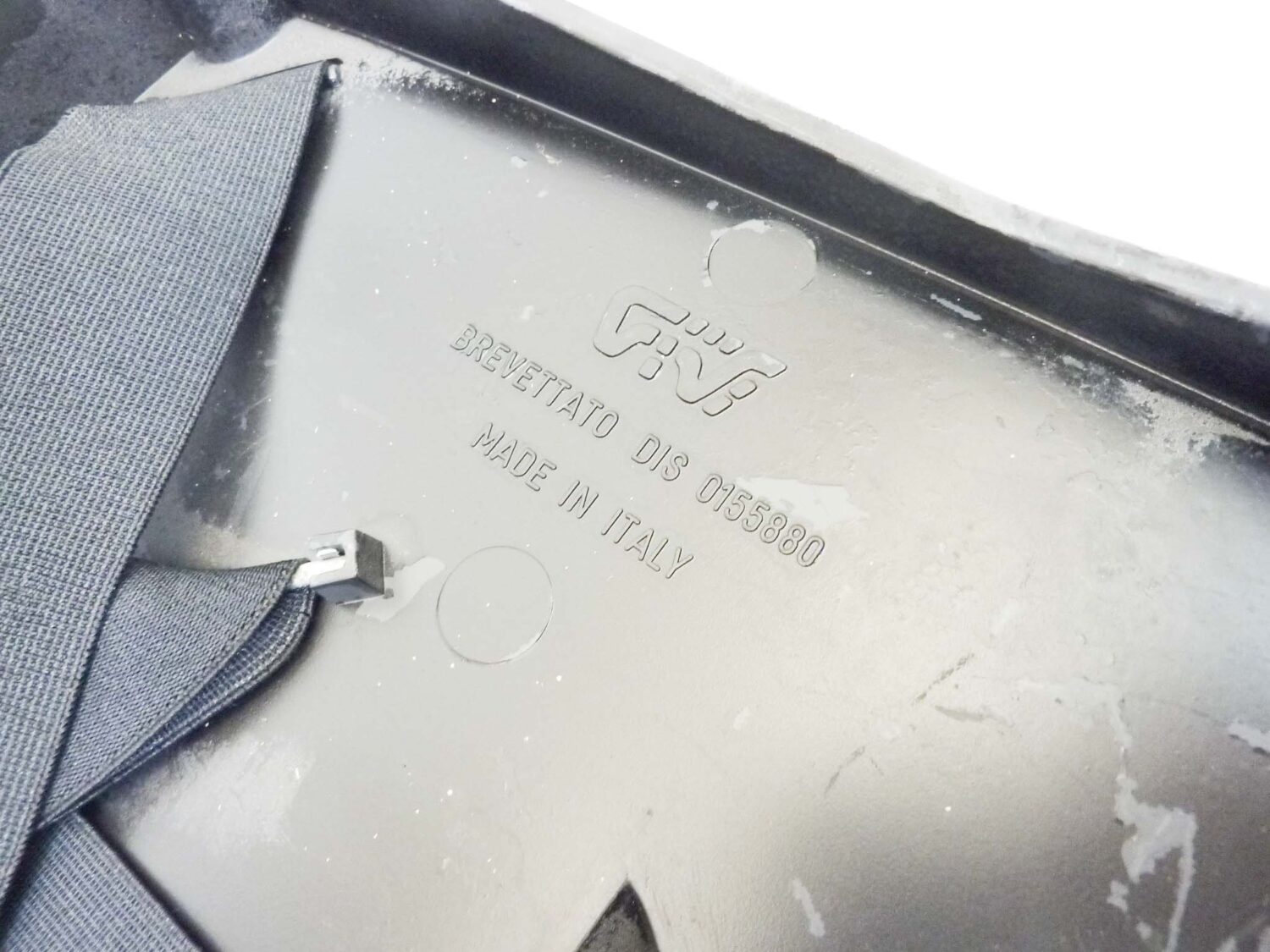 Piastra Givi portacasco per top-case bauletti cod E62 elastici deteriorati NUOVO fondo di magazzino vedi foto leggi descrizione - immagine 9