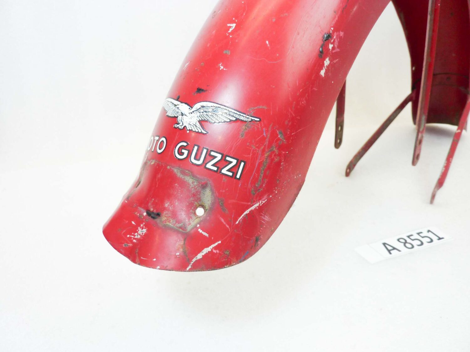 Parafango anteriore Guzzi epoca lungh 66 cm largh 85 mm - immagine 2