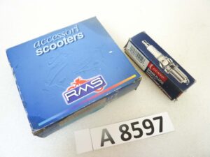 Ganasce freno + candela MBK Yamaha Booster Stunt vedi foto per compatibilità nuovo fondo di magazzino