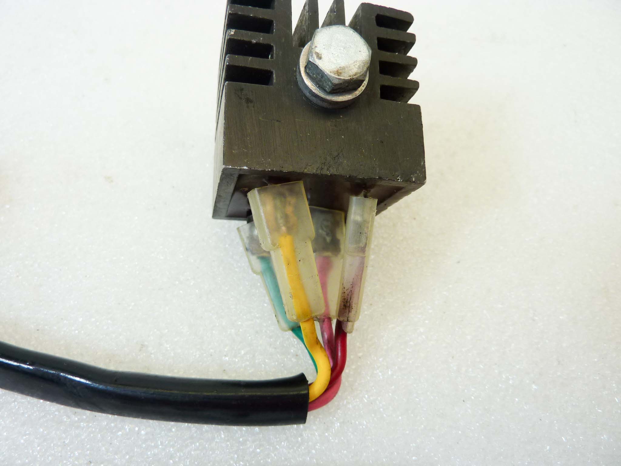 Regolatore tensione Honda CB Xl 125 vedi cablaggio - immagine 2