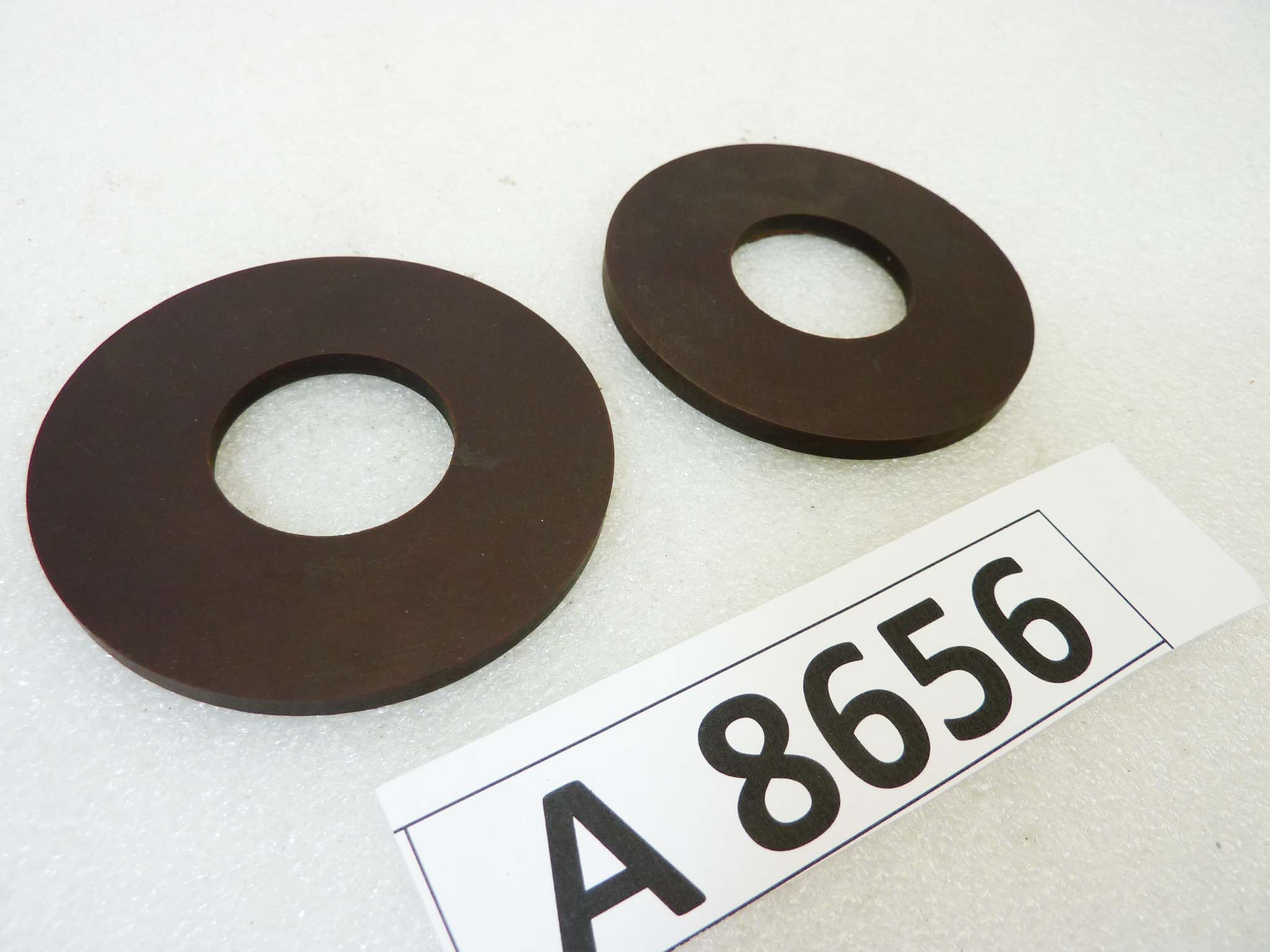Dischi per ammortizzatori a compasso Guzzi e moto epoca varie diam est 67 mm diam int 28 mm spessore 4,2 mm nuovo fondo di magazzino - immagine 2