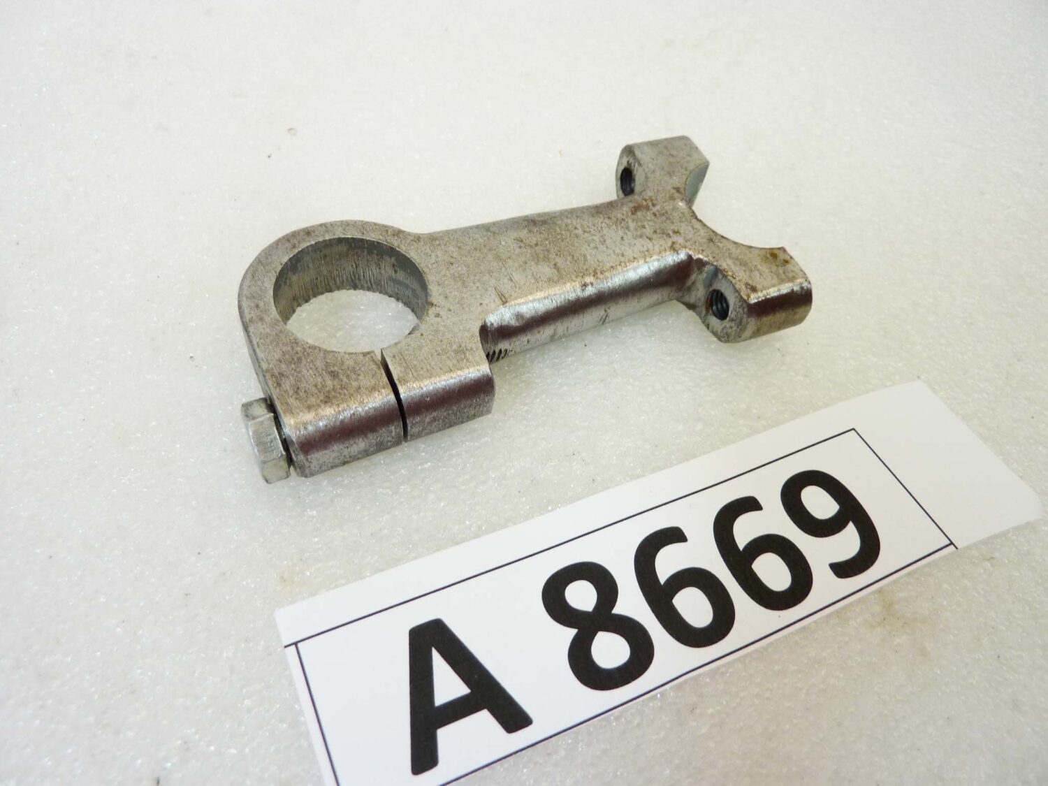 Riser supporto manubrio Guzzi lungh 86 mm diam cerchio 21 mm diam aperto 22 mm nuovo fondo di magazzino - immagine 2