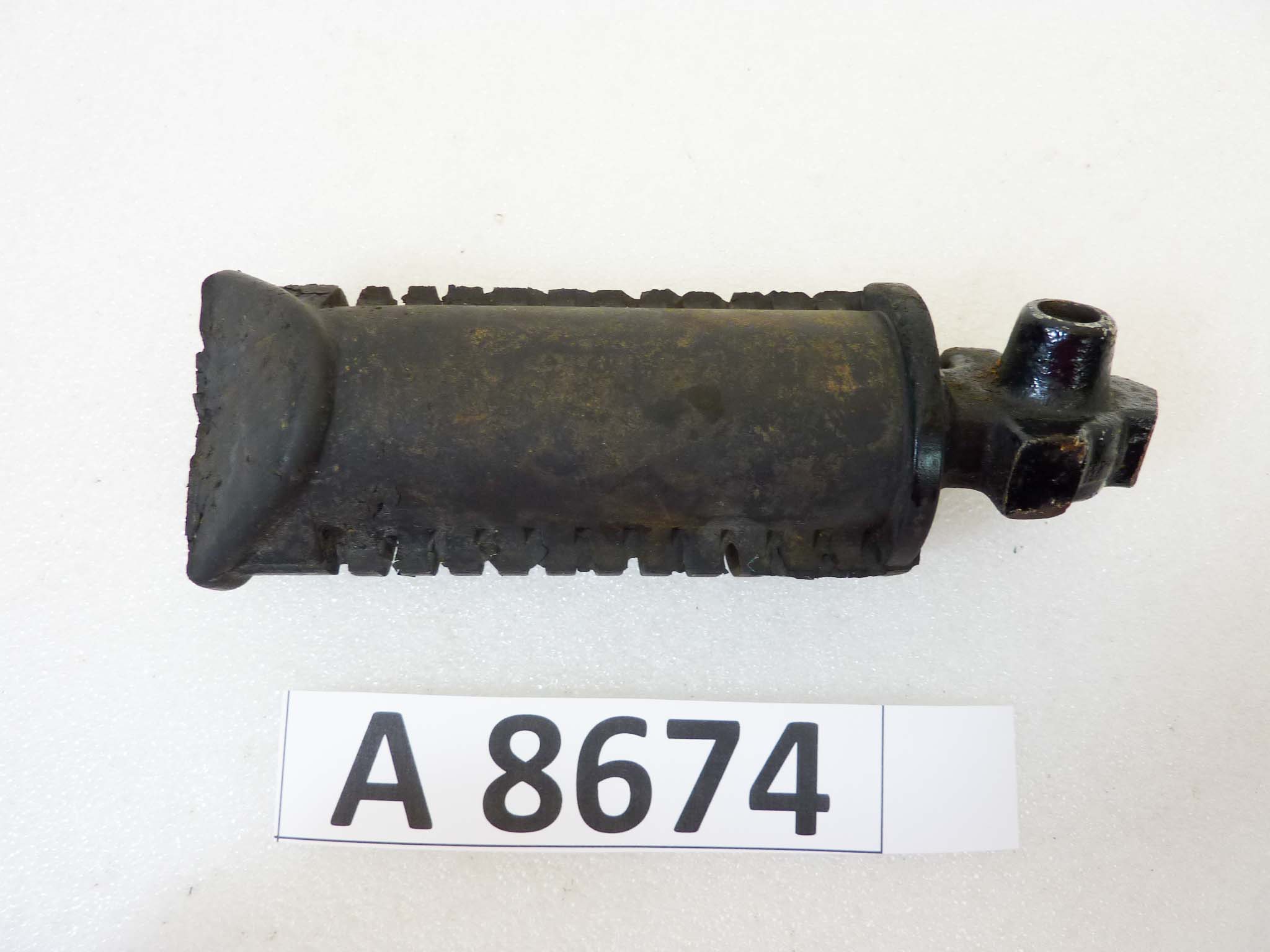 Pedana poggiapiedi Cagiva SXT 125 - immagine 6