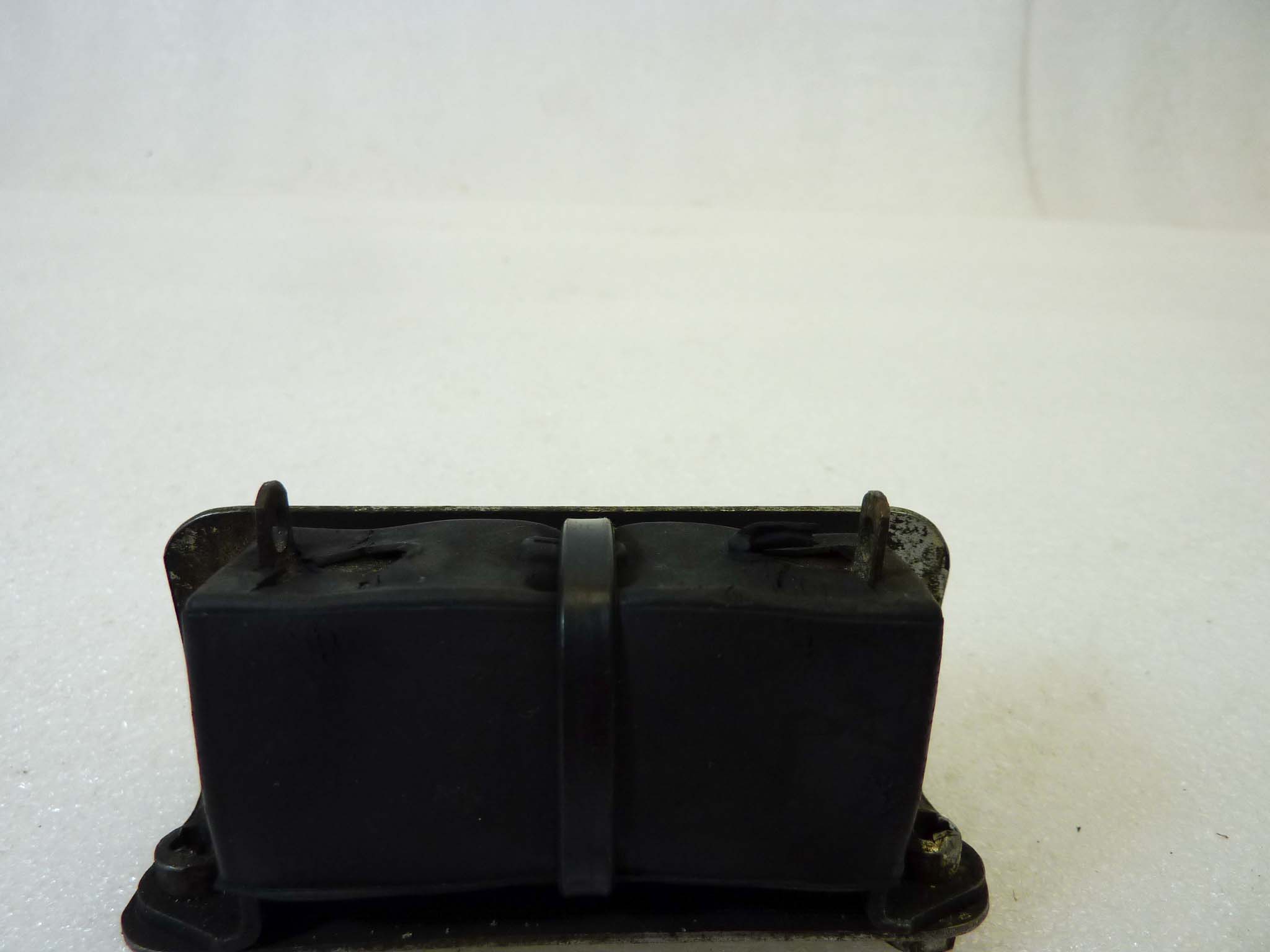 Staffa condensatore Triumph T120 TR6 T100 1968 - 1973 cod 828082 - immagine 3