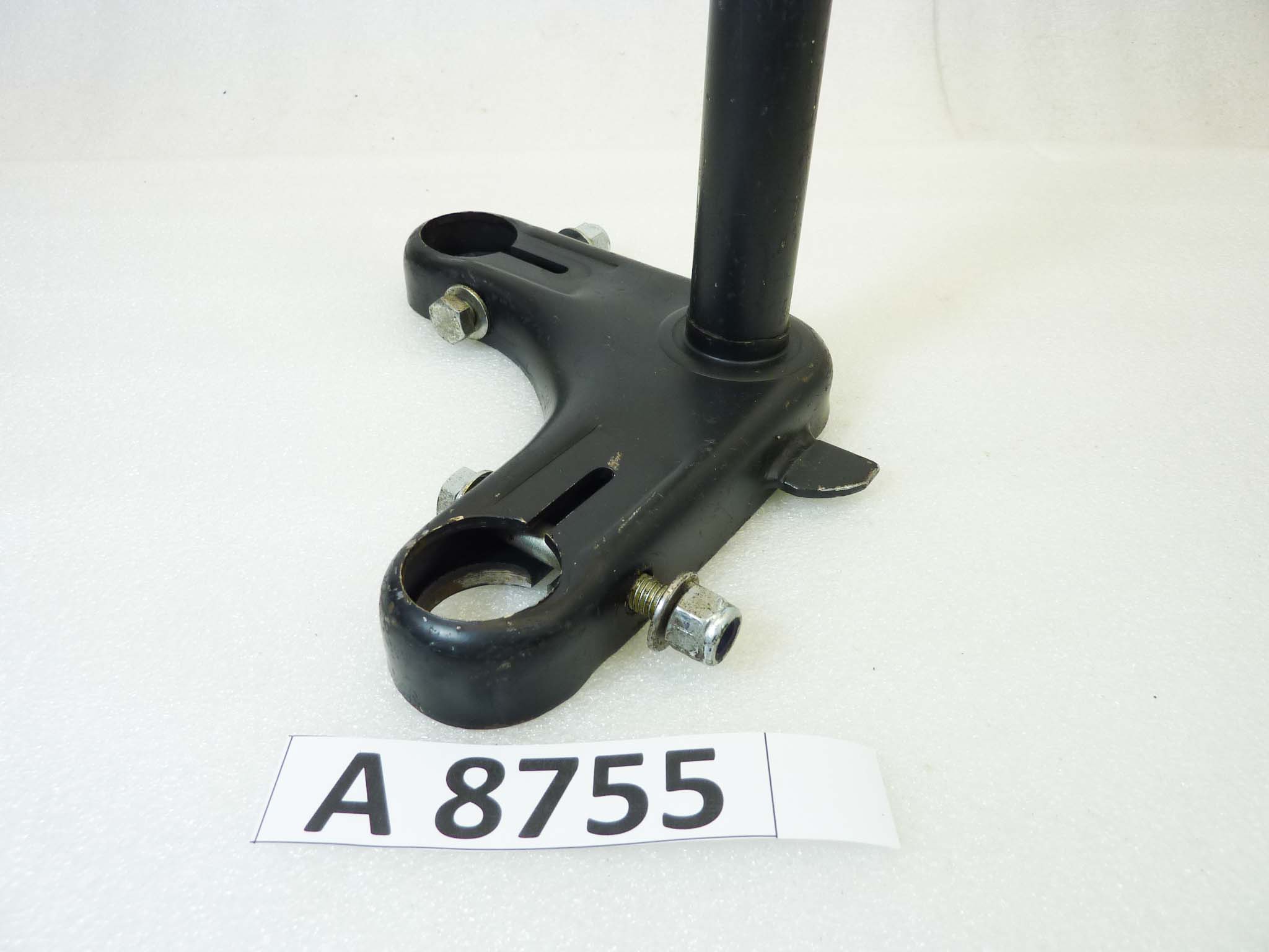 Piastra sterzo inferiore Guzzi vari modelli diam foro steli 30 mm diam canotto 25 mm interasse steli 150 mm nuovo fondo di magazzino - immagine 4