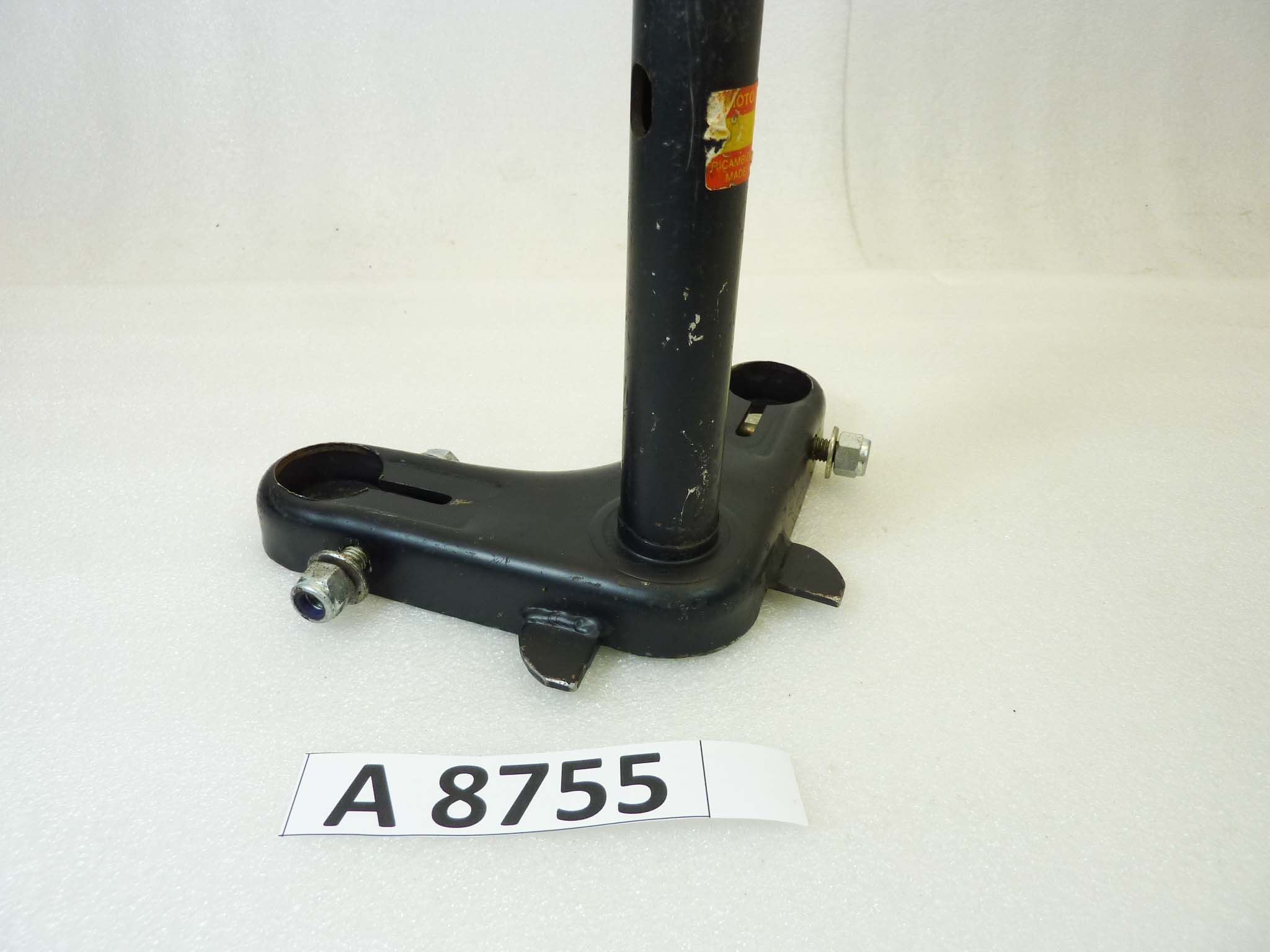 Piastra sterzo inferiore Guzzi vari modelli diam foro steli 30 mm diam canotto 25 mm interasse steli 150 mm nuovo fondo di magazzino - immagine 5