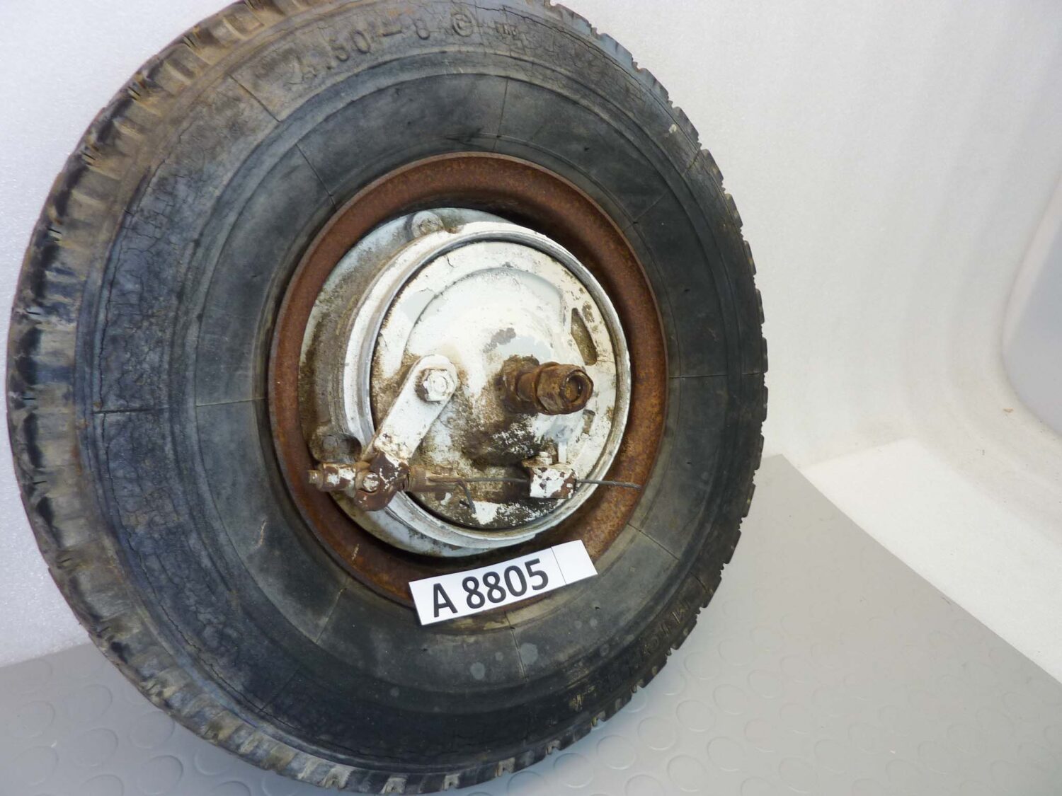 Ruota Lambretta Motocarro gomma 4.5 8 VEDI FOTO - immagine 2