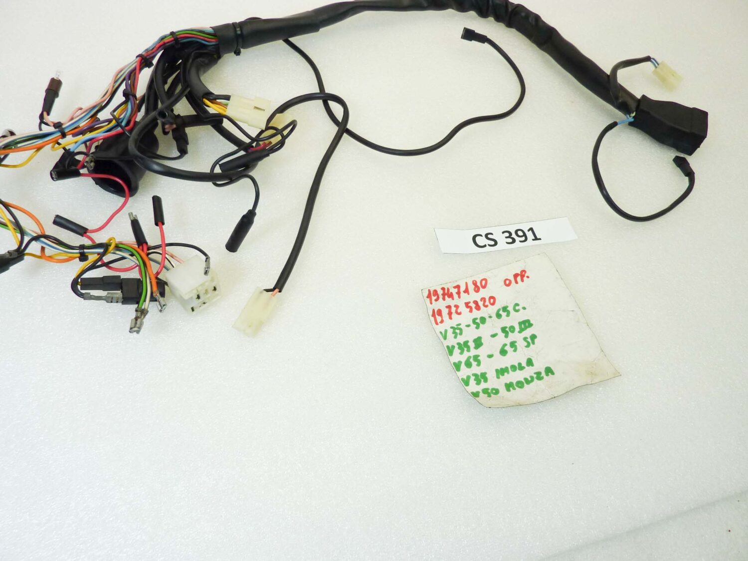 Impianto elettrico Guzzi V35 V50 V65 Custom V35 II V50 III V65 SP V35 Imola V50 Monza cod 19747180 o 19725820 treccia cablaggio - immagine 2
