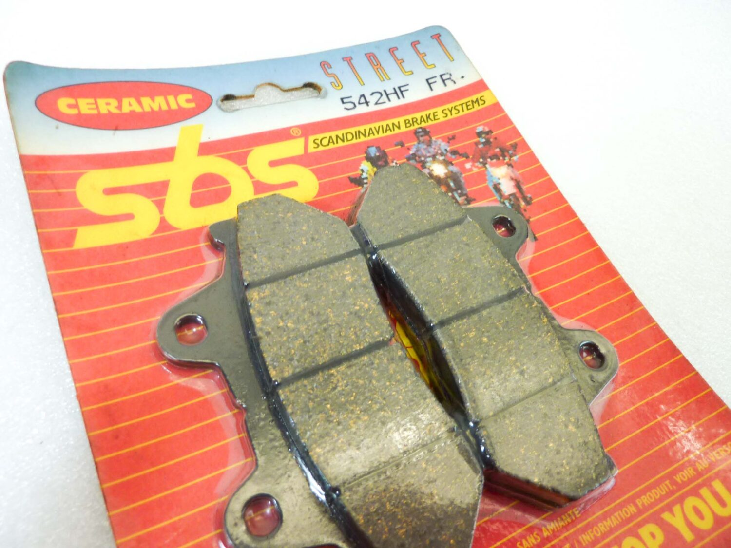 Pastiglie freno SBS 542HF FR SGR 65.65420/4 per HONDA CB N Euro 400 1982-1984
HONDA CB T 400 1981-1981
HONDA CB T Hawk (PC05) 450 1982-1982
HONDA CMX C Rebel (PC170/PC171/PC18) 450 1986-1988
HONDA CX C (PC01) 500 1982-1982
HONDA FT Ascot (PC07) 500 1982-0000
HONDA GL Silver Wing (PC02) 500 1982-1982
HONDA VF C V30 Magna (PC13) 500 1984-1985
HONDA VF F Interceptor (PC12) 500 1984-1986
HONDA VT C Shadow (PC08) 500 1983-1986
HONDA VT E (PC11) 500 1983-1988
HONDA XL RM/LM (PD04) 600 1985-1987
HONDA XL V Transalp 600 1987-1990 45105MM9781
HONDA CB SC Nighthawk 650 1983-1985
HONDA CX 650 T Turbo 650 1983-1983
HONDA CB C Custom 750 1981-1982
HONDA CB F Super Sport 750 1981-1981
HONDA CB F Super Sport 750 1982-1982
HONDA CB F2 Super Sport 750 1982-1982
HONDA CBX F (RC17) 750 1984-1986
HONDA VF C (RC28) 750 1987-1988
HONDA VF C Shadow / Magna (RC09) 750 1988-1993
HONDA VF F Interceptor (RC15) 750 1983-1984
HONDA VF S (RC07) 750 1982-1985
HONDA VT C Shadow (RC29) 750 1987-1989
HONDA XLV RD (RD01) 750 1983-1984
HONDA CB C Custom (SC04) 900 1980-1982
HONDA CB C Custom 1000 1983-1983
HONDA VF R Interceptor (SC16) 1000 1984-1984
HONDA CB R (SC05) 1100 1981-1981
HONDA CB R (SC08) 1100 1982-1983
HONDA GL Gold Wing (SC02) 1100 1981-1982
HONDA VT C Shadow (SC18/SC23) 1100 1985-1993
HONDA GL Gold Wing (SC14) 1200 1984-1987 vedi foto per compatibilità esatta NUOVO fondo di magazzino - immagine 3