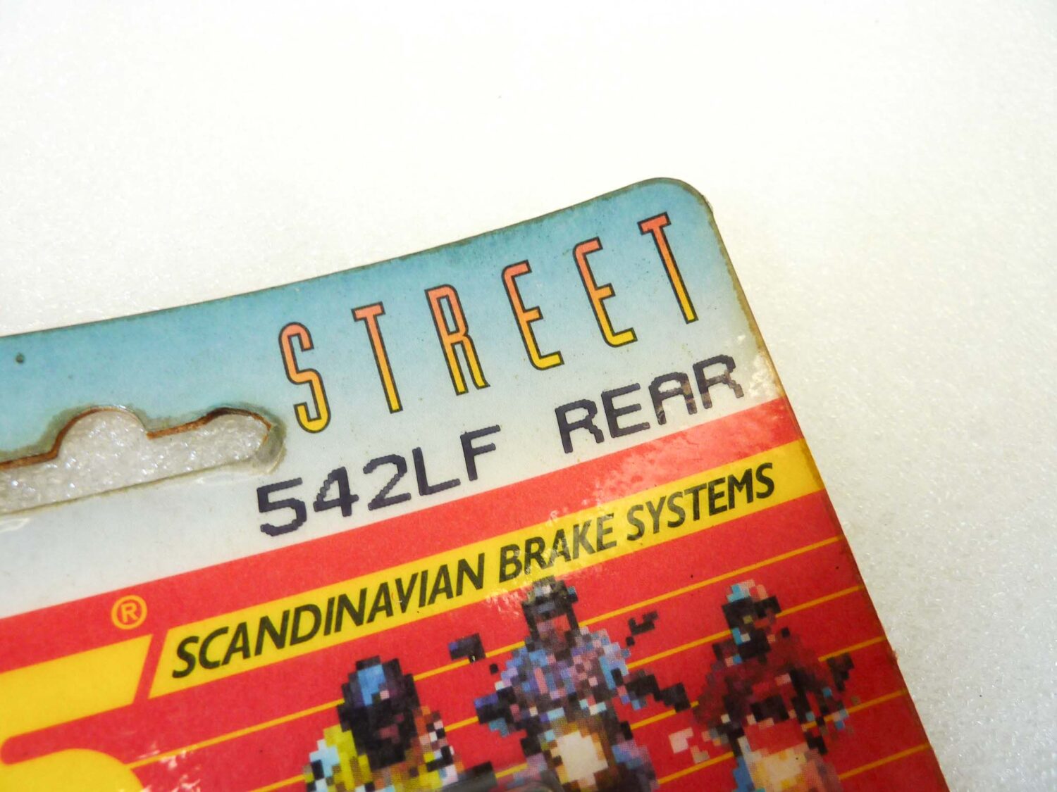 Pastiglie freno SBS 542LF SGR 65.65421/2 per HONDA CB N Euro 400 1982-1984
HONDA CB T 400 1981-1981
HONDA CB T Hawk (PC05) 450 1982-1982
HONDA CMX C Rebel (PC170/PC171/PC18) 450 1986-1988
HONDA CX C (PC01) 500 1982-1982
HONDA FT Ascot (PC07) 500 1982-0000
HONDA GL Silver Wing (PC02) 500 1982-1982
HONDA VF C V30 Magna (PC13) 500 1984-1985
HONDA VF F Interceptor (PC12) 500 1984-1986
HONDA VT C Shadow (PC08) 500 1983-1986
HONDA VT E (PC11) 500 1983-1988
HONDA XL RM/LM (PD04) 600 1985-1987
HONDA XL V Transalp 600 1987-1990 45105MM9781
HONDA CB SC Nighthawk 650 1983-1985
HONDA CX 650 T Turbo 650 1983-1983
HONDA CB C Custom 750 1981-1982
HONDA CB F Super Sport 750 1981-1981
HONDA CB F Super Sport 750 1982-1982
HONDA CB F2 Super Sport 750 1982-1982
HONDA CBX F (RC17) 750 1984-1986
HONDA VF C (RC28) 750 1987-1988
HONDA VF C Shadow / Magna (RC09) 750 1988-1993
HONDA VF F Interceptor (RC15) 750 1983-1984
HONDA VF S (RC07) 750 1982-1985
HONDA VT C Shadow (RC29) 750 1987-1989
HONDA XLV RD (RD01) 750 1983-1984
HONDA CB C Custom (SC04) 900 1980-1982
HONDA CB C Custom 1000 1983-1983
HONDA VF R Interceptor (SC16) 1000 1984-1984
HONDA CB R (SC05) 1100 1981-1981
HONDA CB R (SC08) 1100 1982-1983
HONDA GL Gold Wing (SC02) 1100 1981-1982
HONDA VT C Shadow (SC18/SC23) 1100 1985-1993
HONDA GL Gold Wing (SC14) 1200 1984-1987 vedi foto per compatibilità esatta NUOVO fondo di magazzino - immagine 4