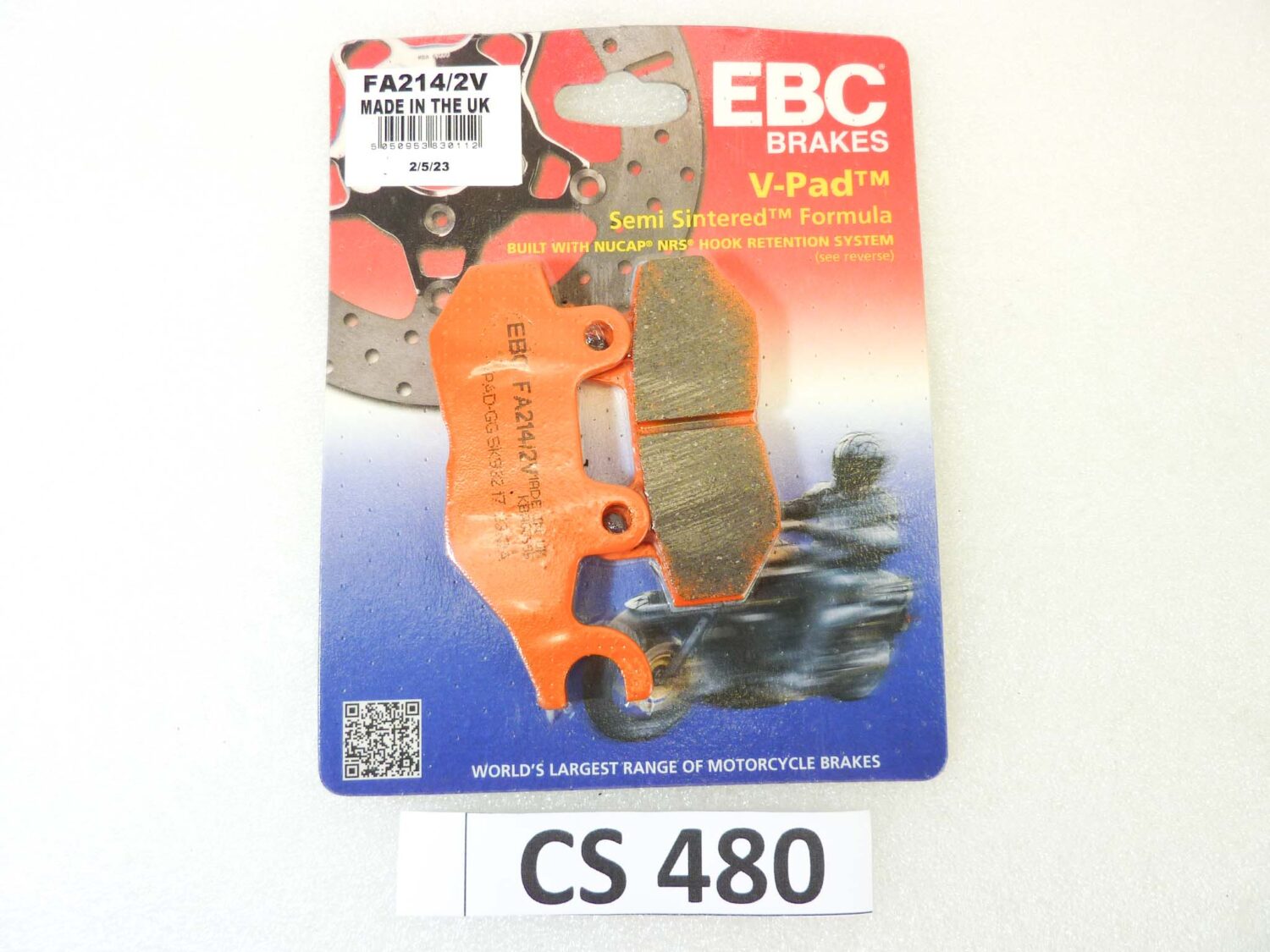 Pastiglie freno EBC Brakes FA214/2V per TRIUMPH
America 865 (2007-2016)
Bonneville (vari modelli e anni, ad esempio T100, T120) (dal 2001)
Daytona 955i (dal 1997)
Scrambler 865 (2006-2015)
Speed Triple 955/1050 (dal 1997)
Speedmaster 790/865 (dal 2003)
Street Triple (vari modelli e anni)
Thruxton 900/1200 (dal 2004)
Tiger 1200 Explorer (2012-2015)
Tiger Sport 1050 (dal 2013)
vedi foto per compatibilità esatta NUOVO fondo di magazzino