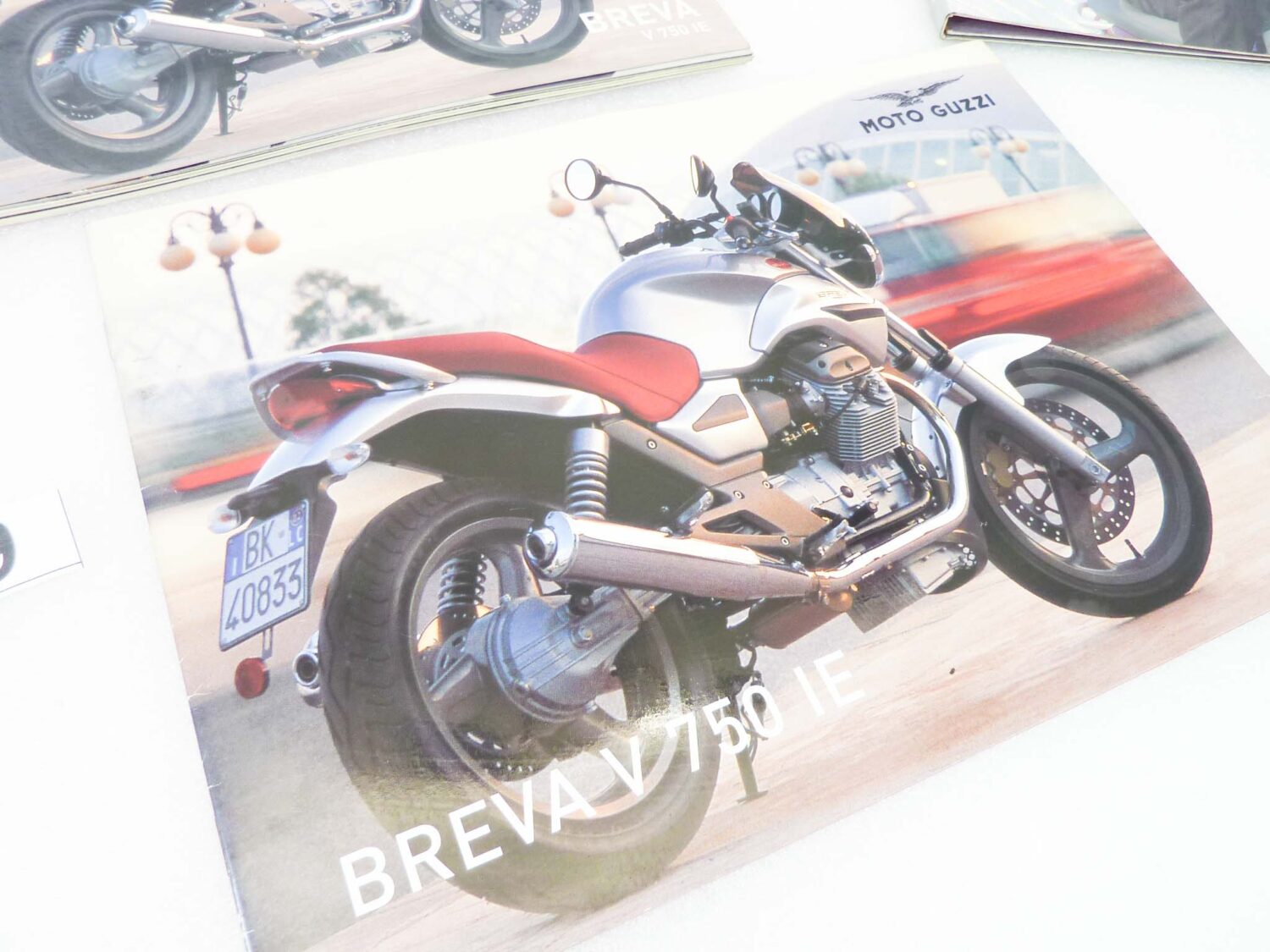 Depliant Brochure Guzzi Breva V750 I.E. VHS e CD materiale commerciale NUOVO fondo di magazzino - immagine 5