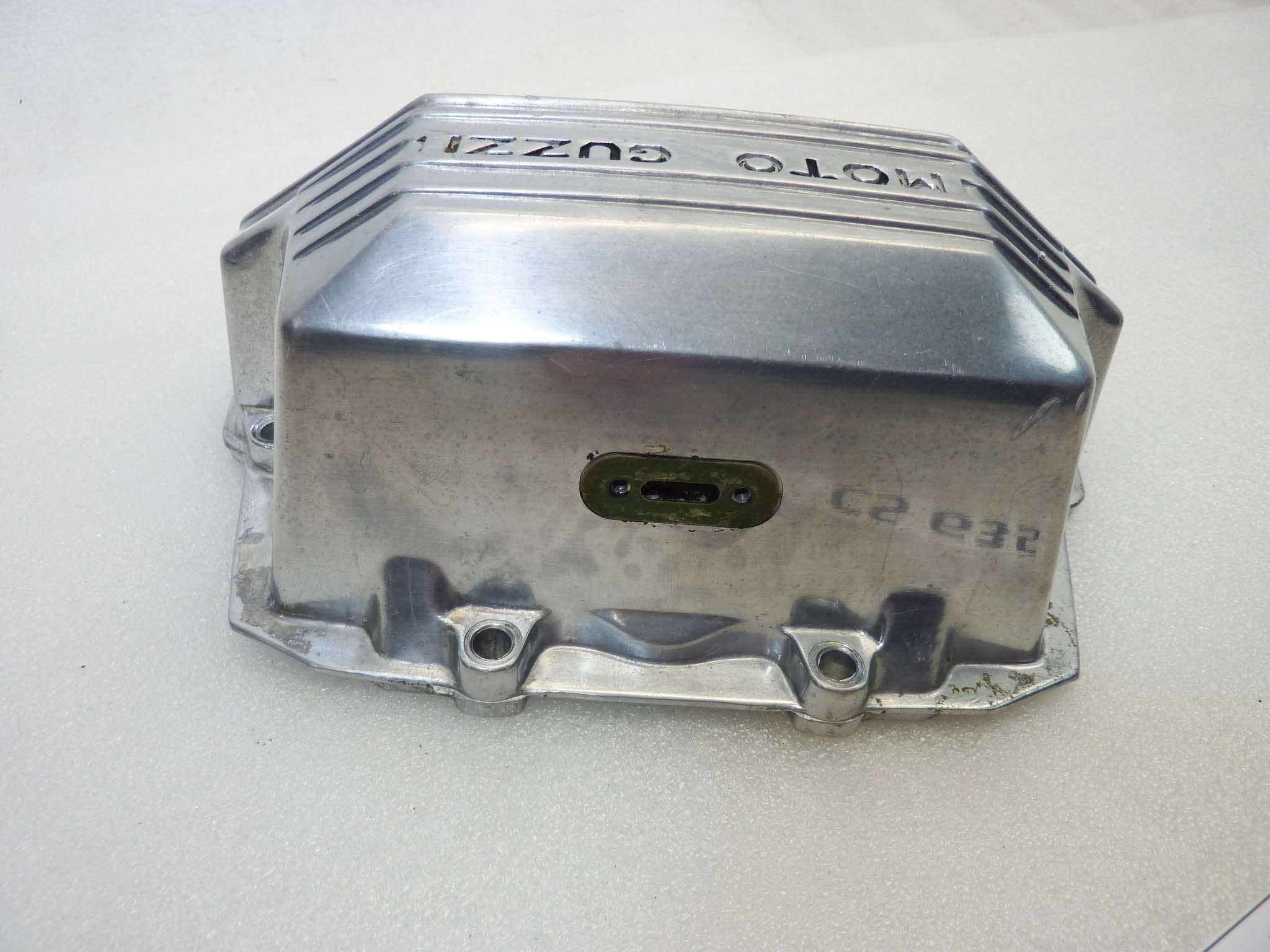 Coperchio punterie sinistro Guzzi California I.E. con foro sonda temperatura motore cod 14023560 coperchio valvole testata - immagine 9