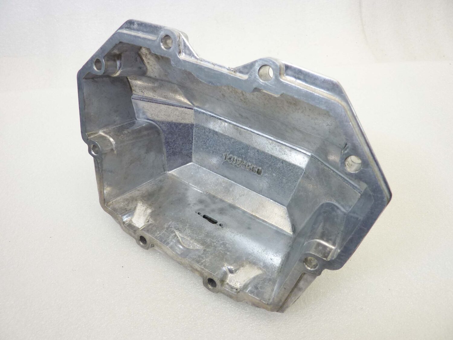 Coperchio punterie sinistro Guzzi California I.E. con foro sonda temperatura motore cod 14023560 coperchio valvole testata - immagine 14