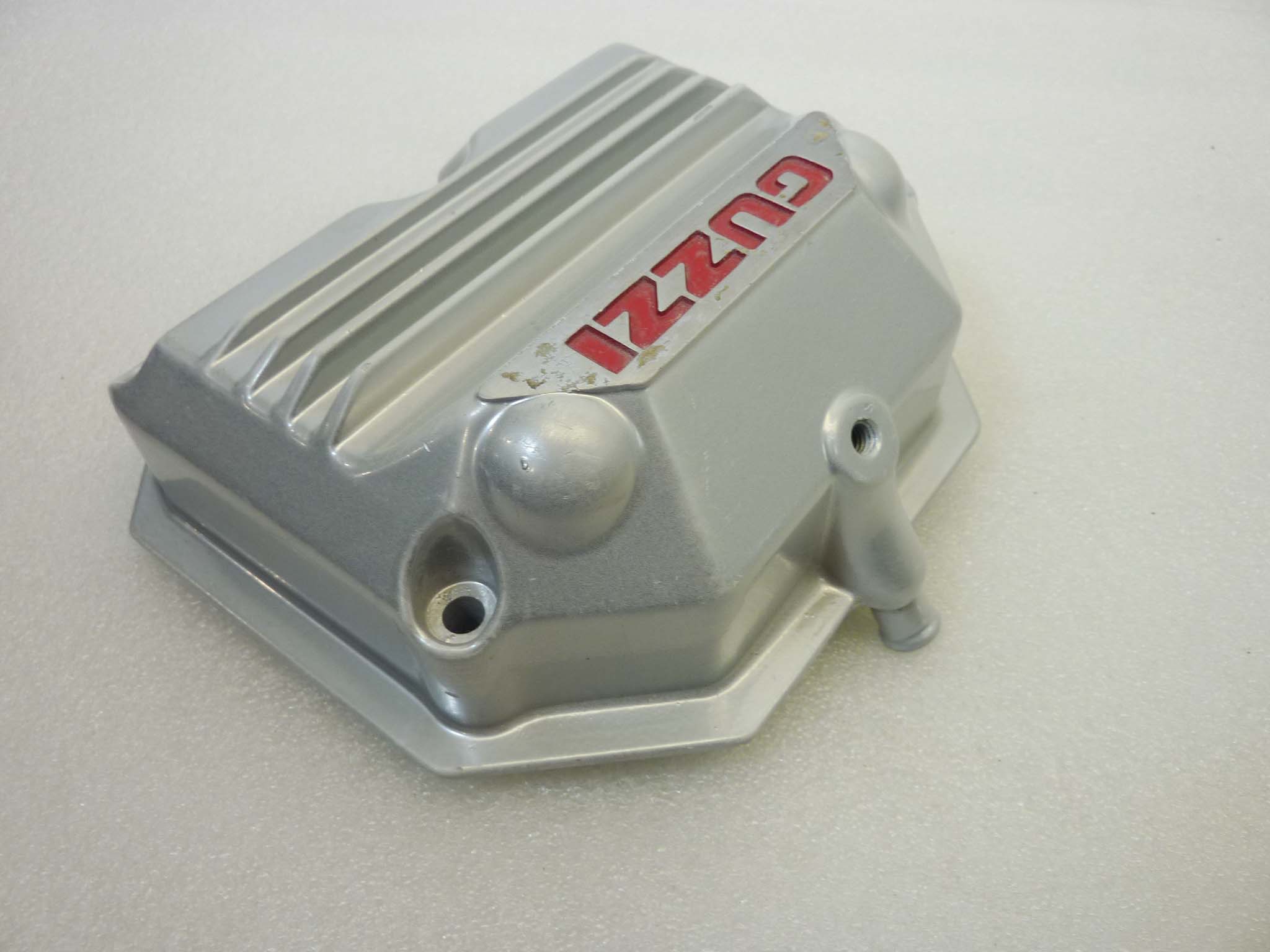 Coperchio punterie Guzzi V35 Imola 2 V65 Lario V75 4V coperchio valvole testata - immagine 5