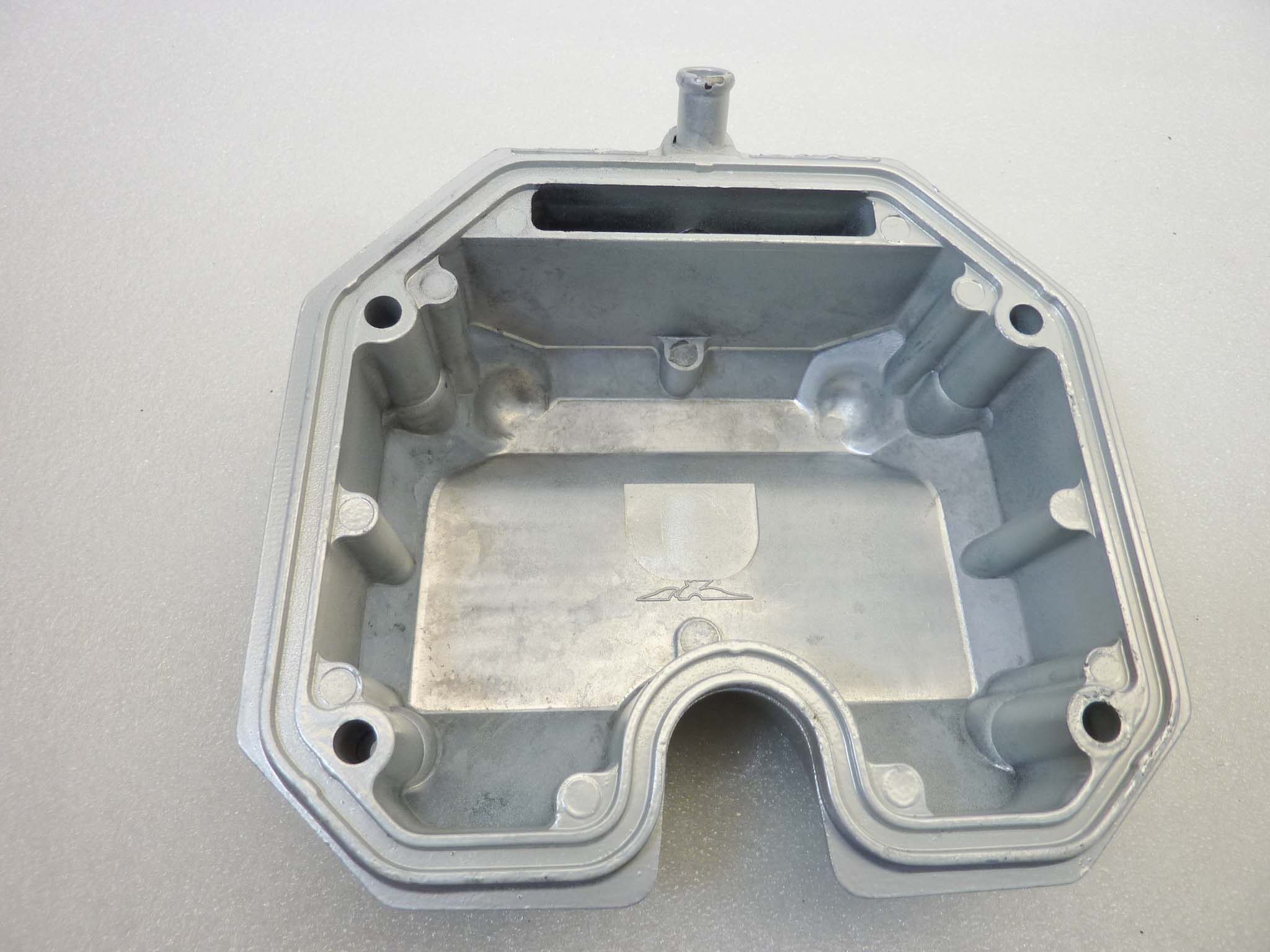 Coperchio punterie Guzzi V35 Imola 2 V65 Lario V75 4V coperchio valvole testata - immagine 8