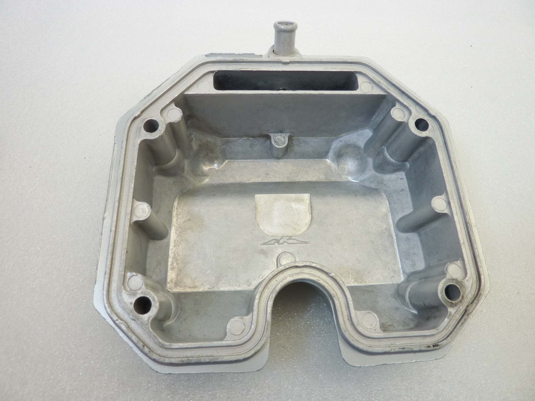 Coperchio punterie Guzzi V35 Imola 2 V65 Lario V75 4V coperchio valvole testata - immagine 8