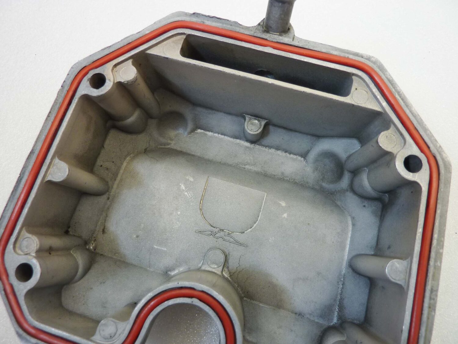 Coperchio punterie Guzzi V35 Imola 2 V65 Lario V75 4V cromato coperchio valvole testata - immagine 9