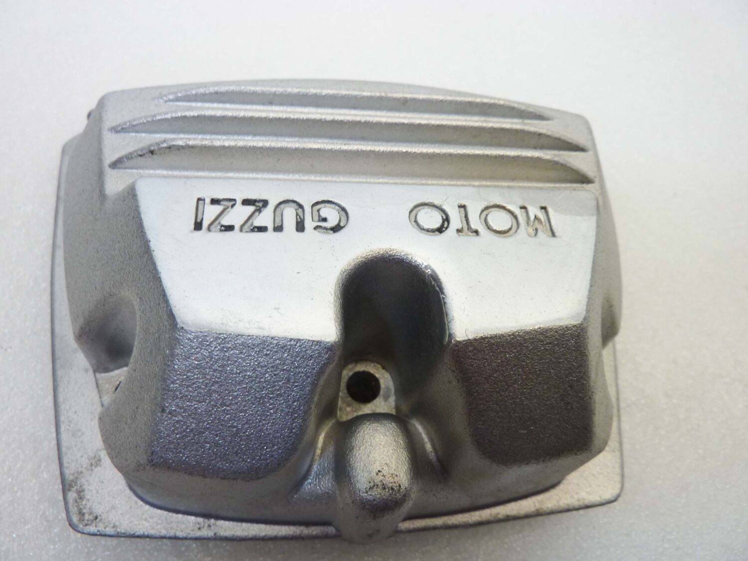 Coperchio punterie Guzzi V35 V50 V65 2V serie piccola coperchio valvole testata 19023600 NUOVO fondo di magazzino - immagine 6
