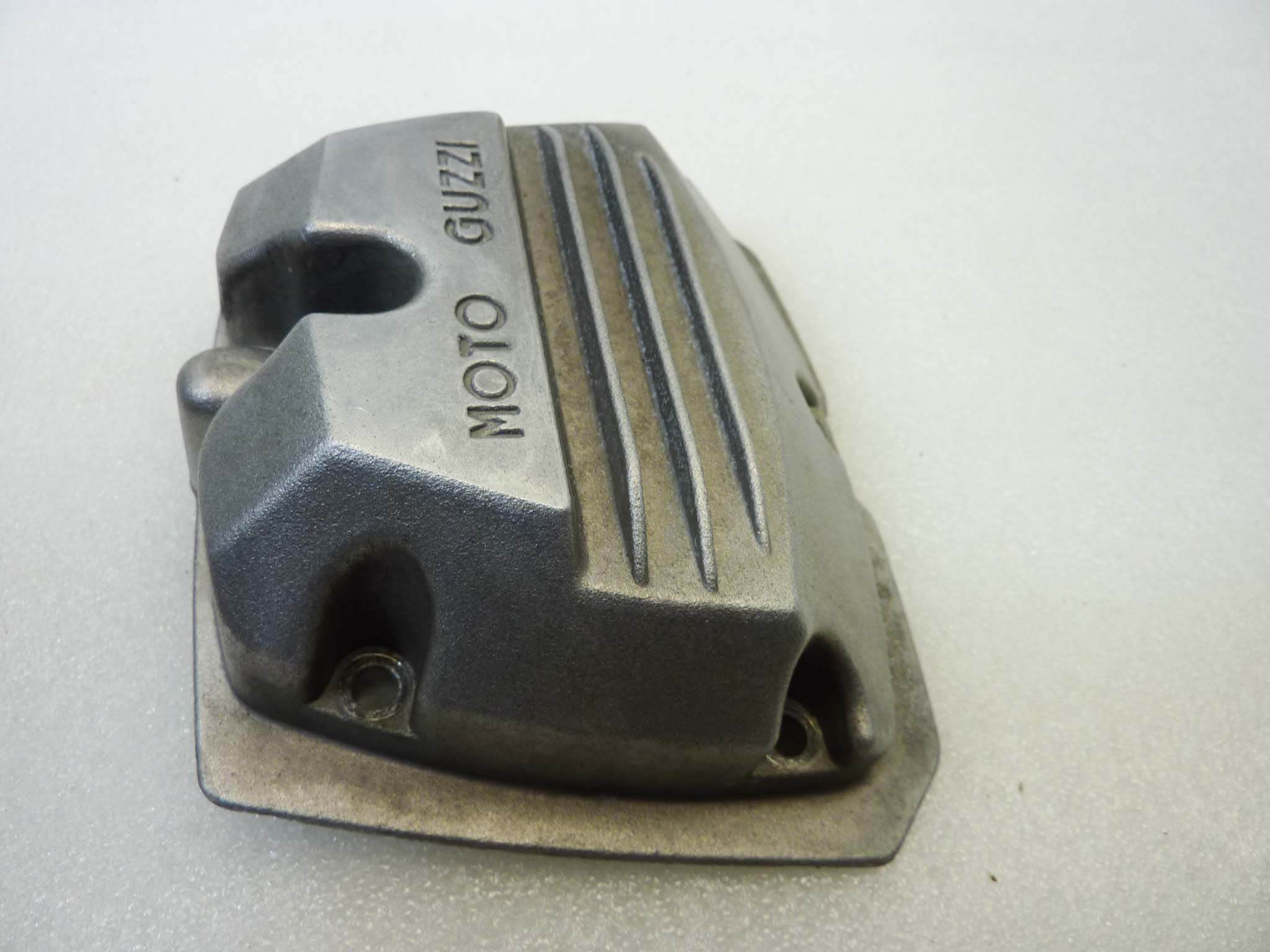Coppia coperchi punterie Guzzi V35 V50 V65 2V serie piccola coperchio valvole testata 19023600 - immagine 6