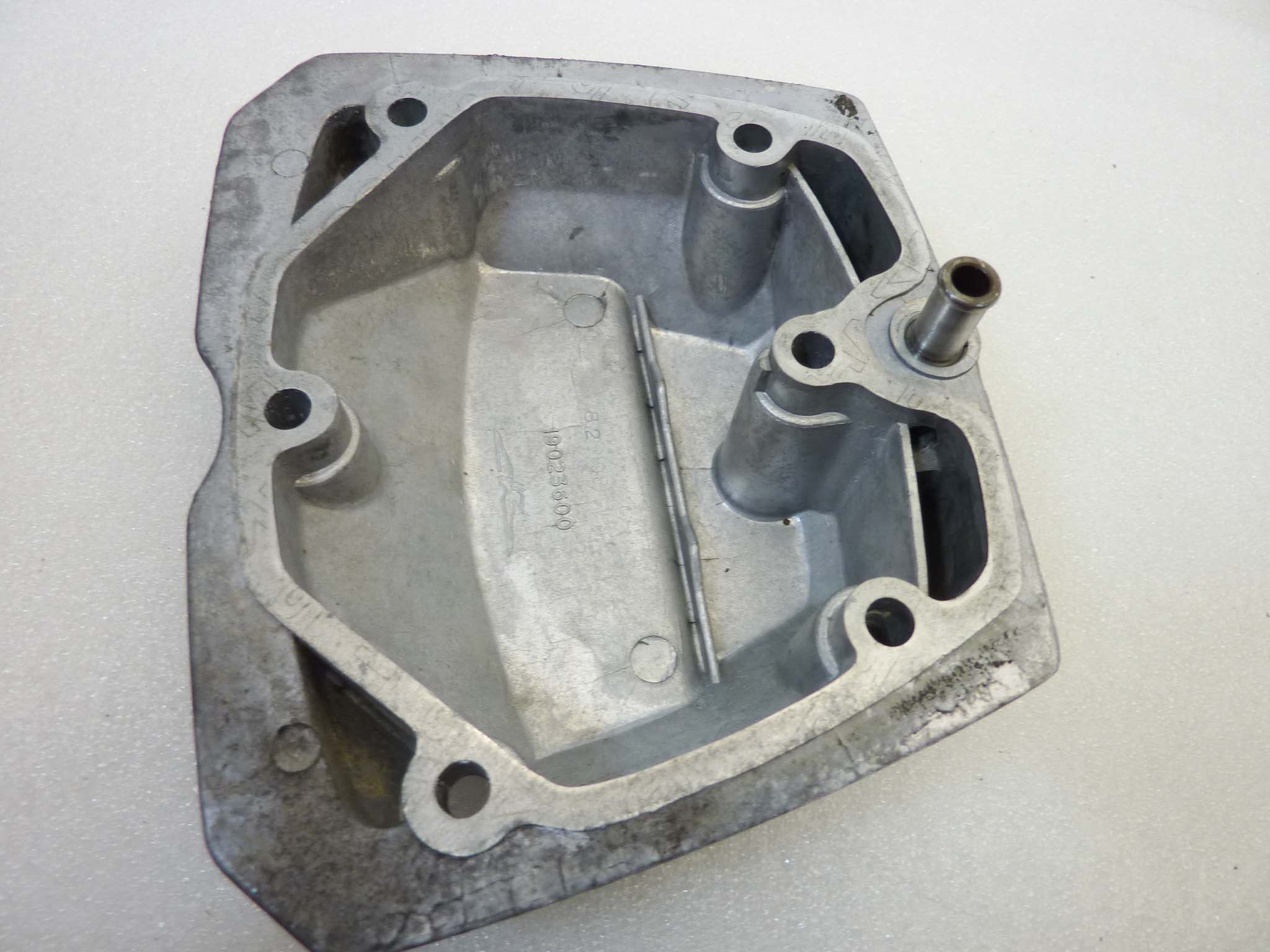 Coperchio punterie Guzzi V35 V50 V65 2V serie piccola coperchio valvole testata 19023600 - immagine 8