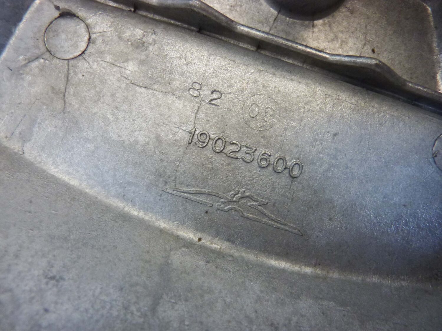 Coperchio punterie Guzzi V35 V50 V65 2V serie piccola coperchio valvole testata 19023600 - immagine 9