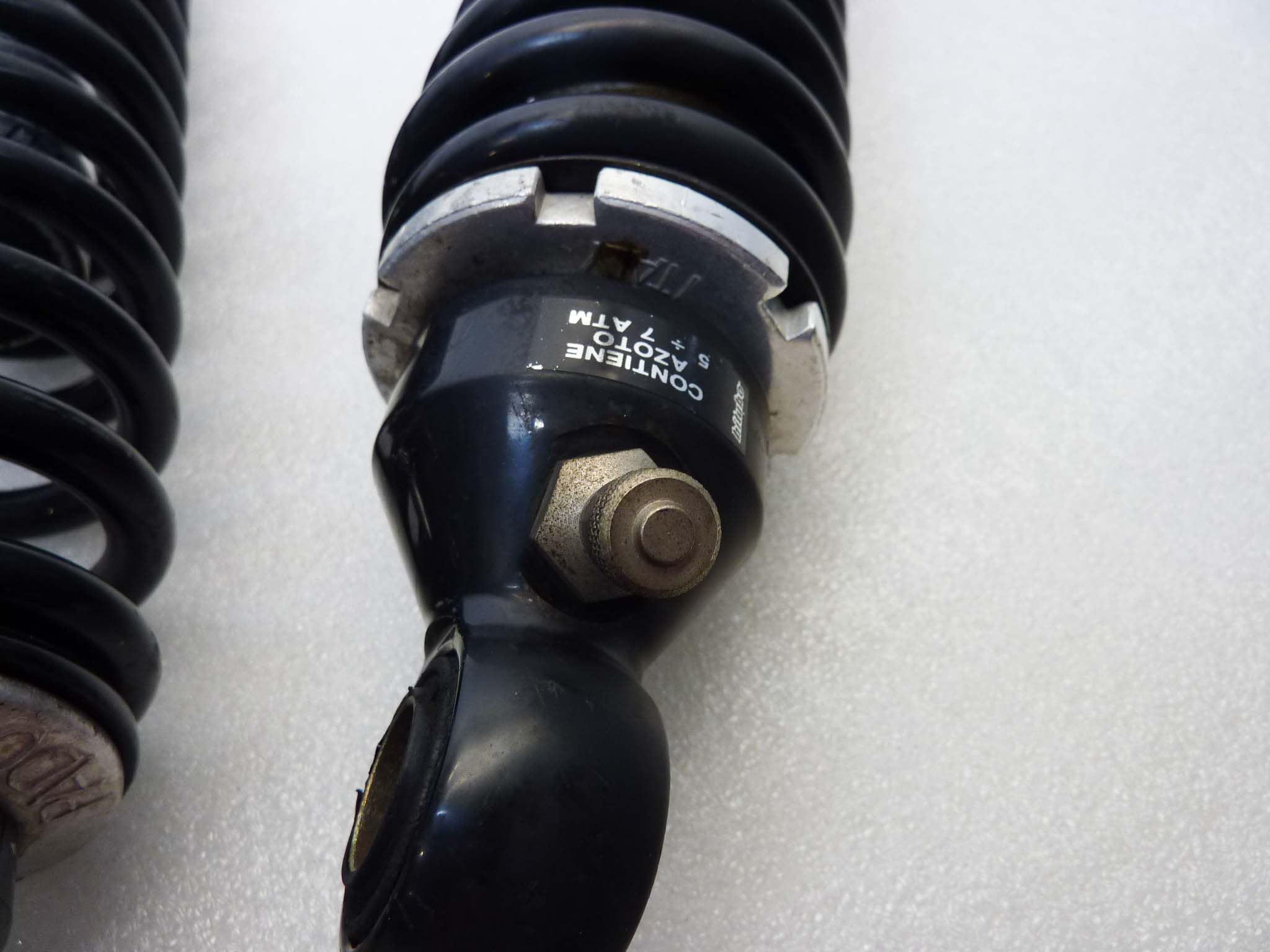 Ammortizzatori posteriori Bitubo Guzzi interasse 33,5 cm diam boccole 14 mm diam molla 65 mm - immagine 8