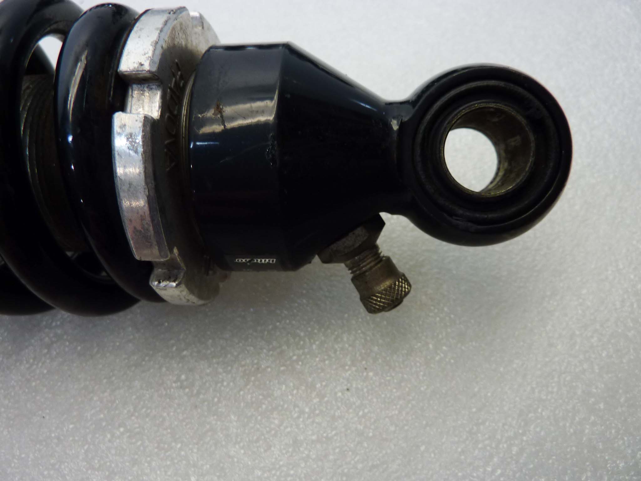 Ammortizzatori posteriori Bitubo Guzzi interasse 33,5 cm diam boccole 14 mm diam molla 65 mm - immagine 12