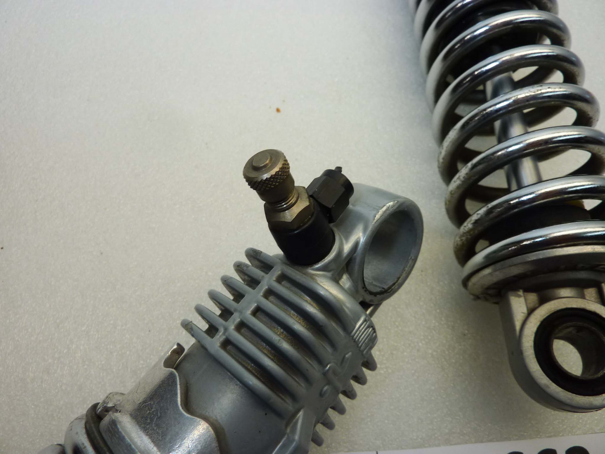 Ammortizzatori posteriori Paioli cromati interasse 33,5 cm diam molla 60 mm - immagine 14